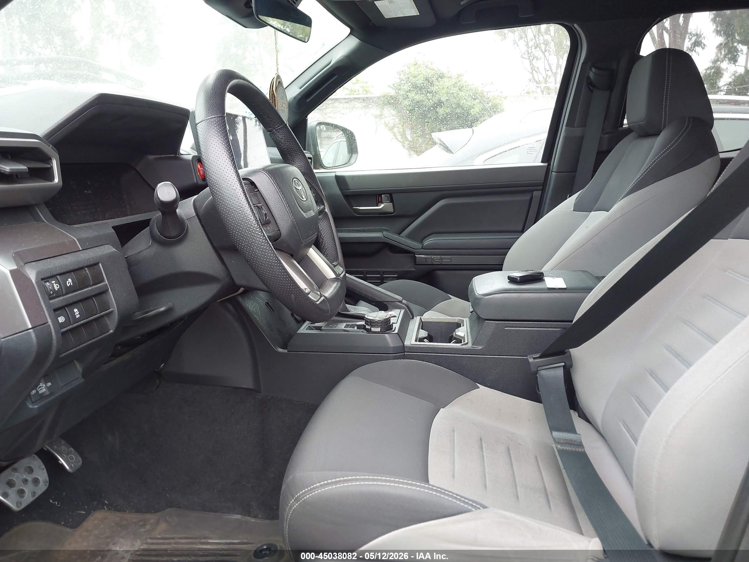 2024 Toyota Tacoma Trd Sport Черный vin: 3TMLB5JN5RM074023