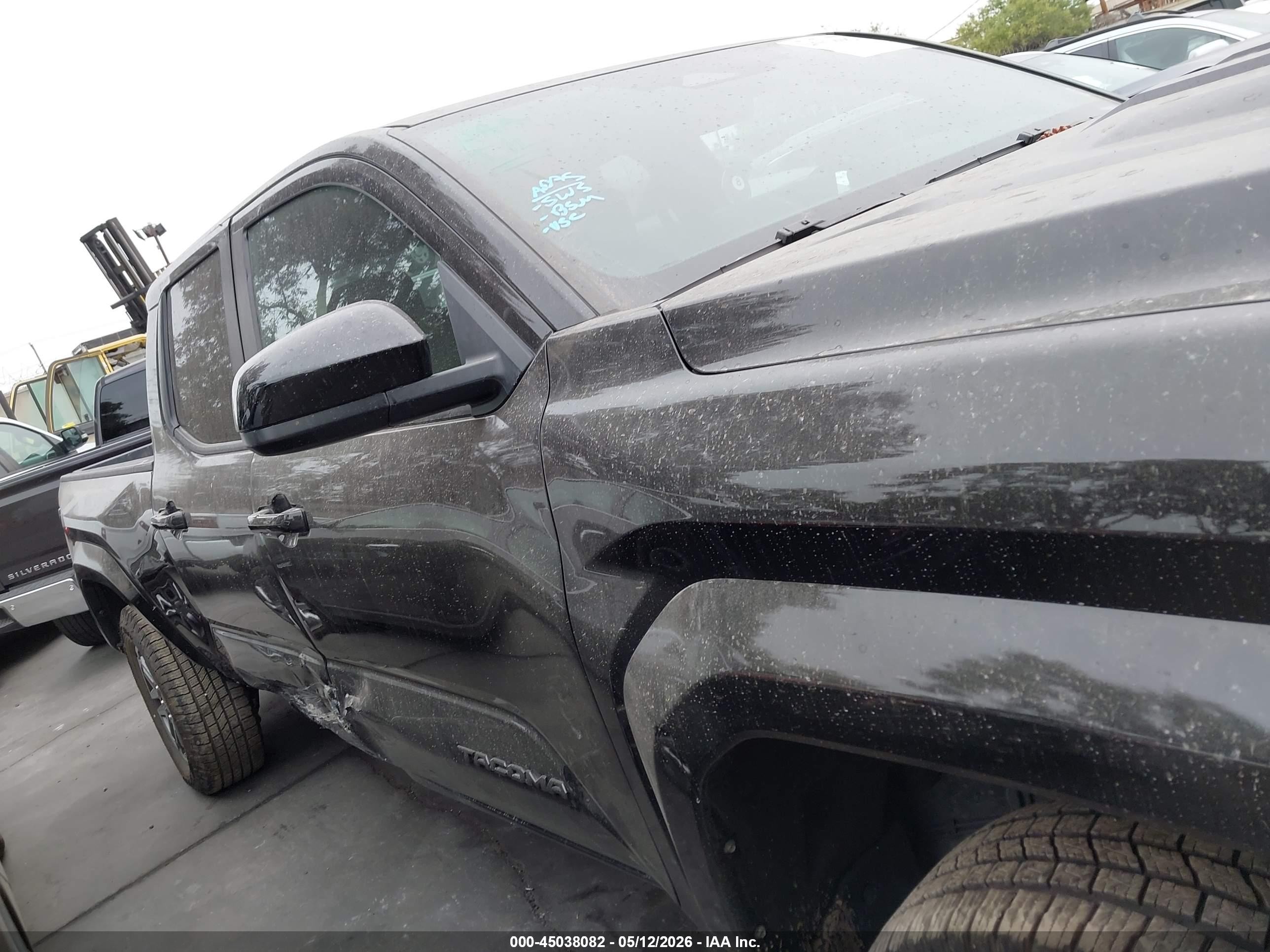 2024 Toyota Tacoma Trd Sport Черный vin: 3TMLB5JN5RM074023