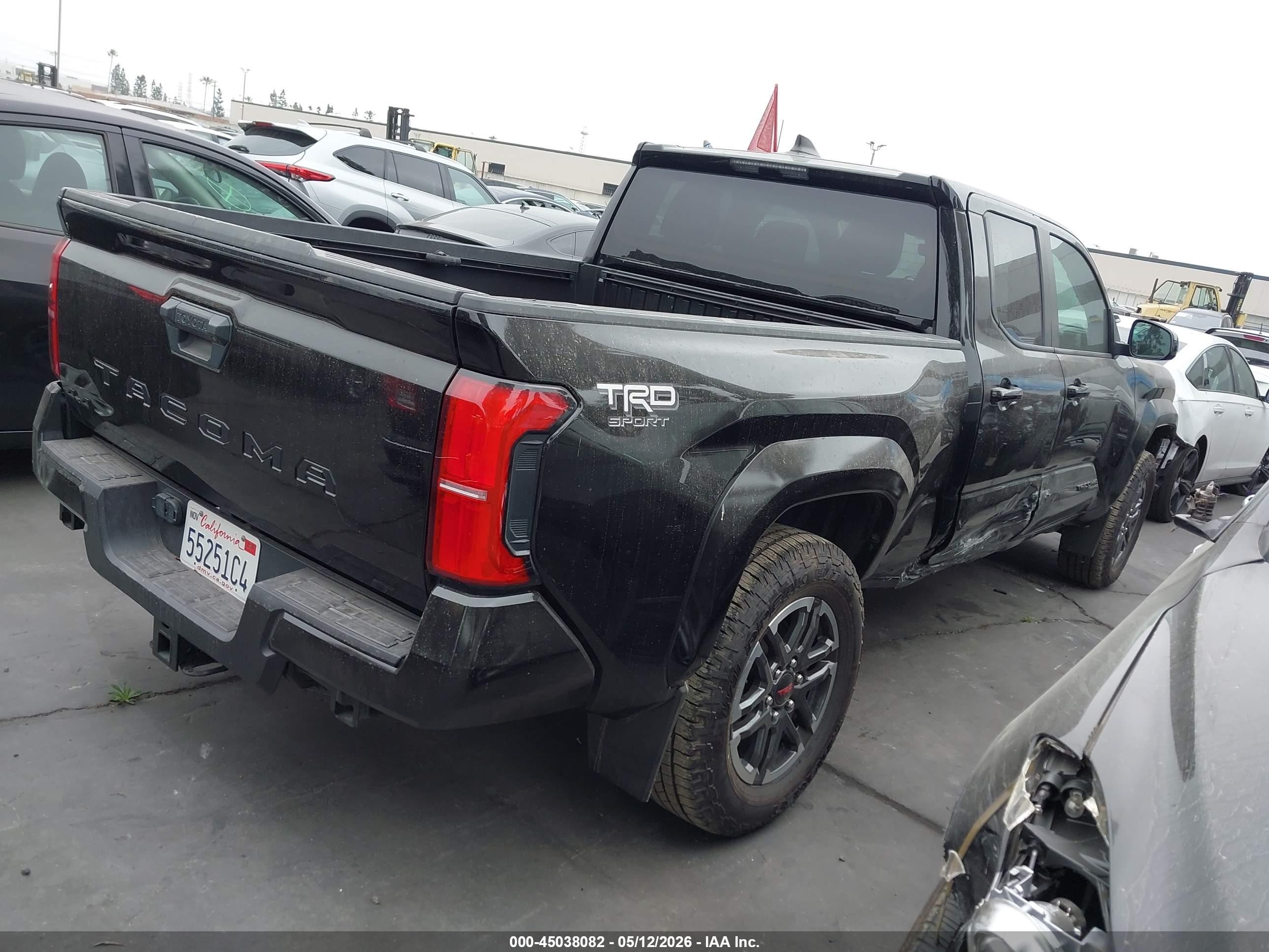2024 Toyota Tacoma Trd Sport Черный vin: 3TMLB5JN5RM074023