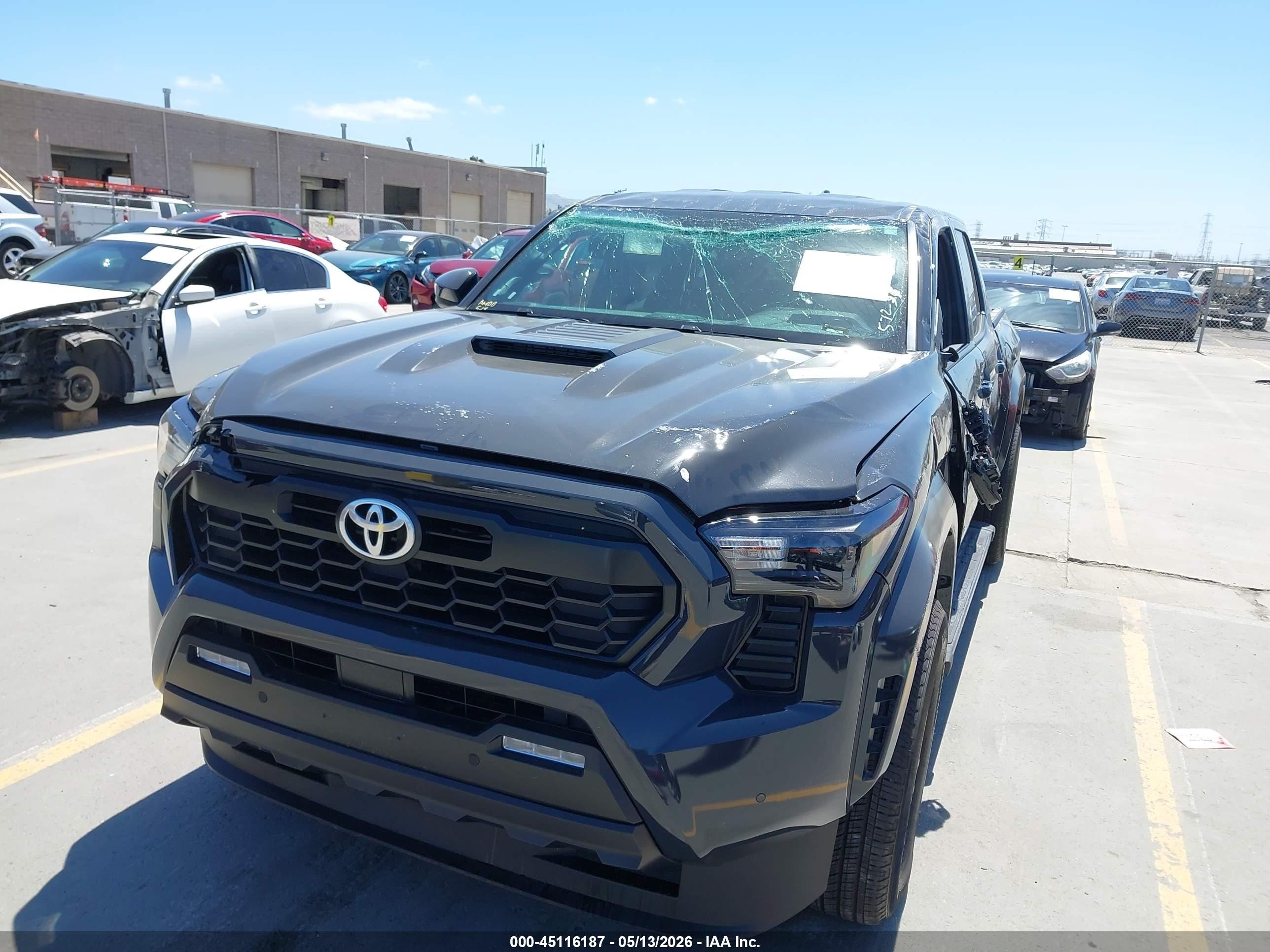 2024 Toyota Tacoma Trd Sport Серый vin: 3TMLB5JN5RM078587