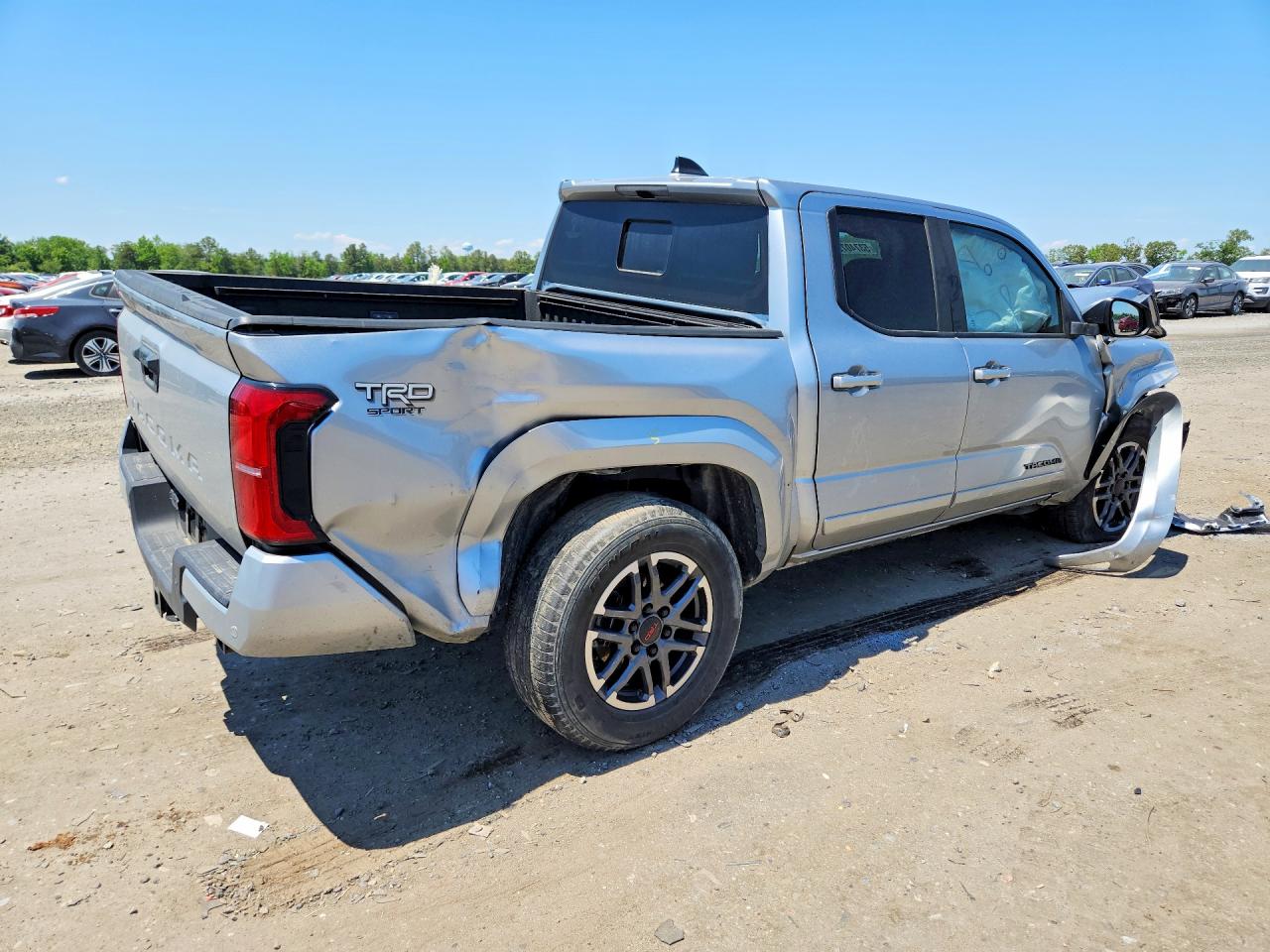 2024 Toyota Tacoma Trd Sport Silver vin: 3TMLB5JN6RM001808