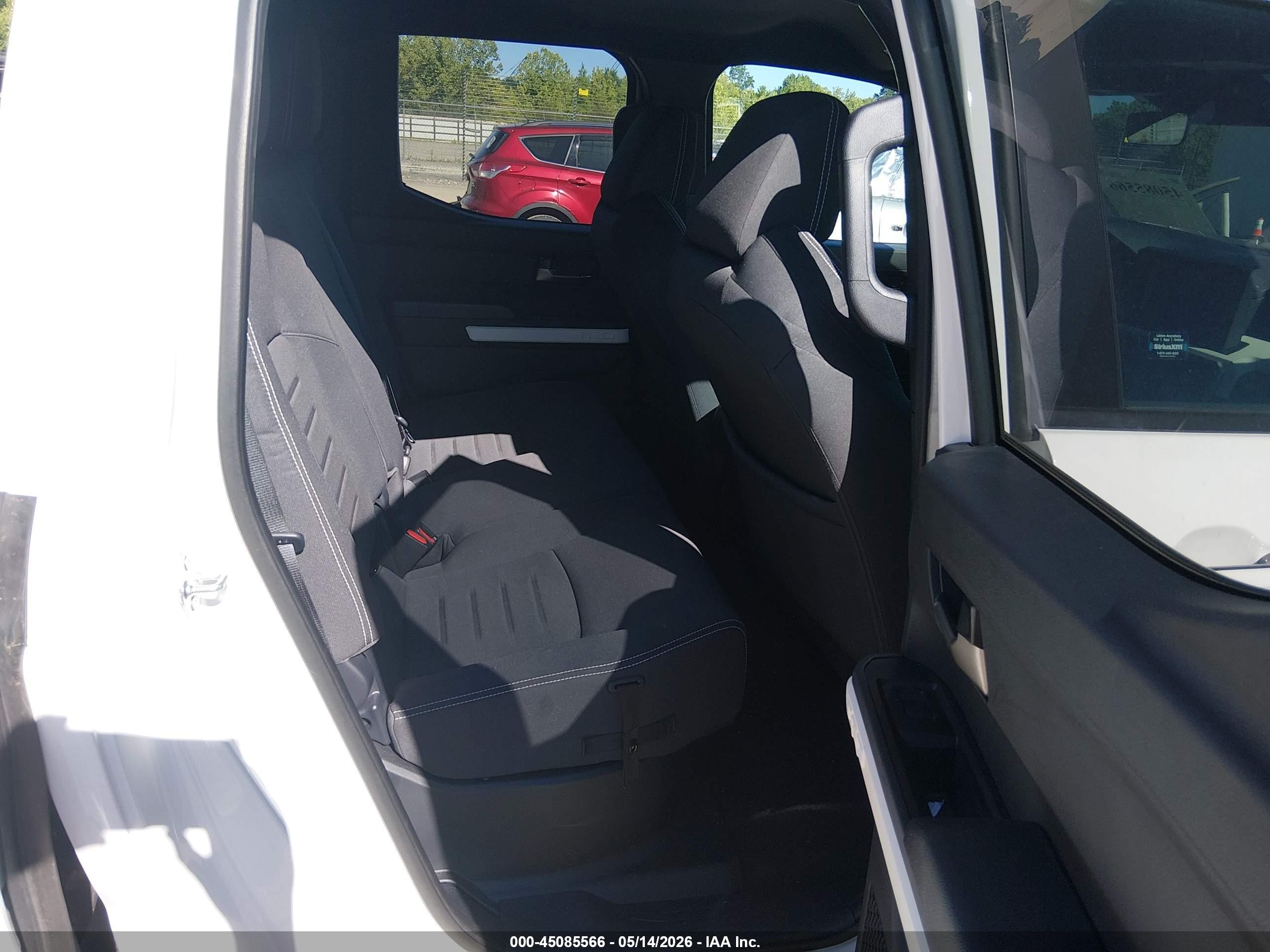 2024 Toyota Tacoma Trd Sport White vin: 3TMLB5JN6RM012677