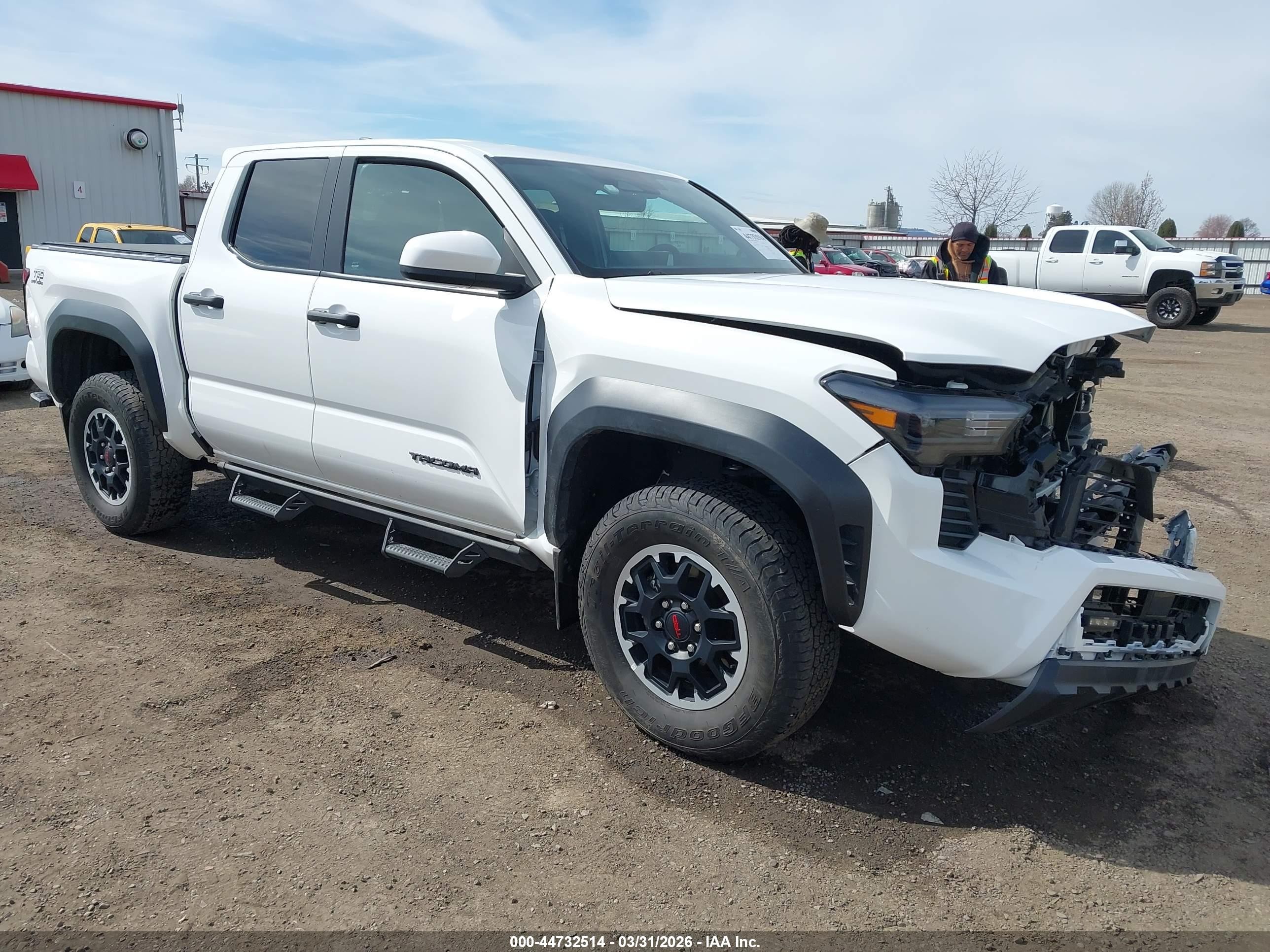 2024 Toyota Tacoma Trd Off Road Белый vin: 3TMLB5JN7RM040780