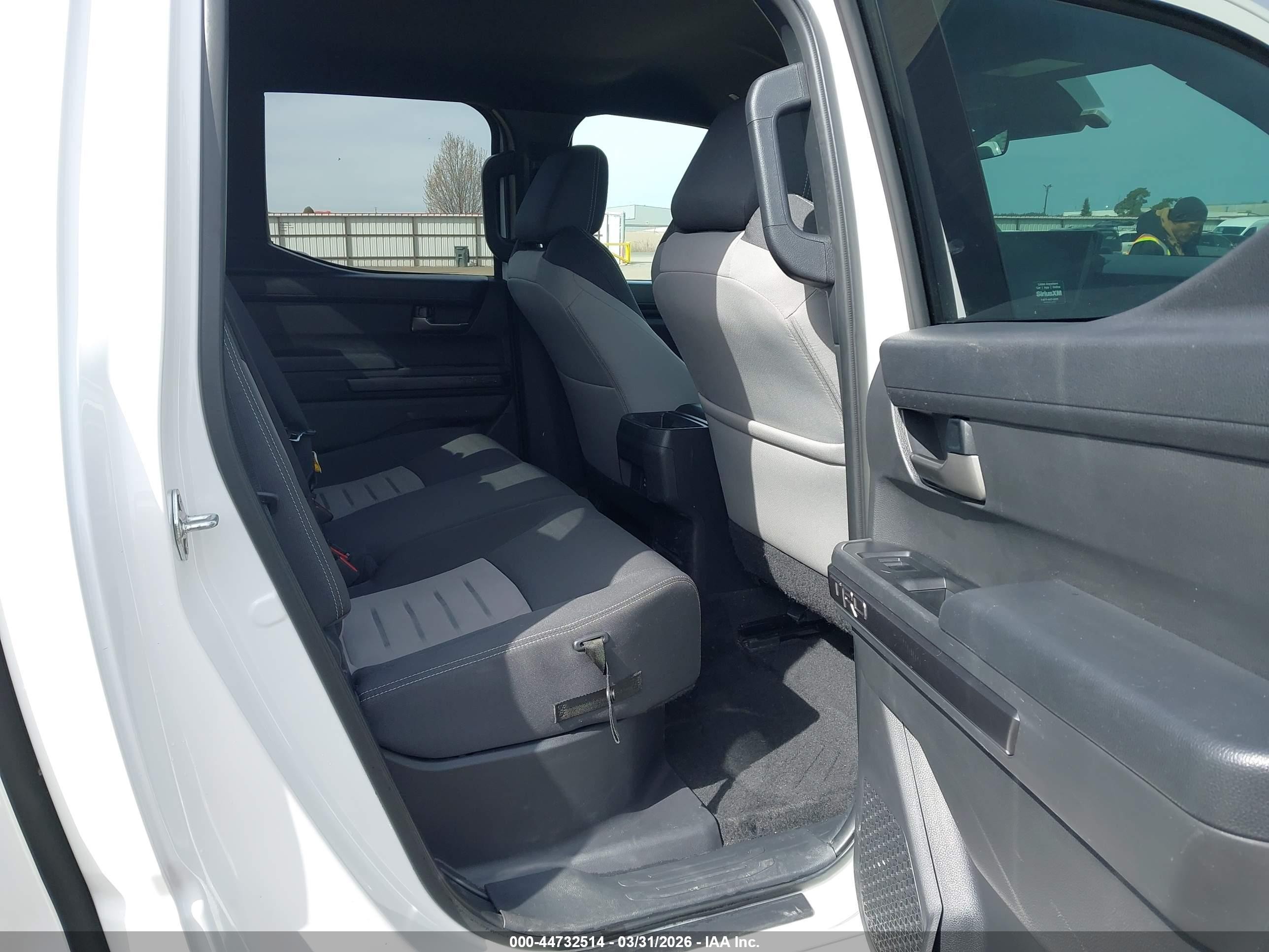 2024 Toyota Tacoma Trd Off Road Белый vin: 3TMLB5JN7RM040780