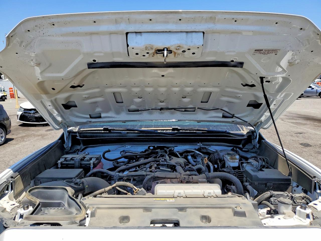2025 Toyota Tacoma Sr5 White vin: 3TMLB5JN7SM197859