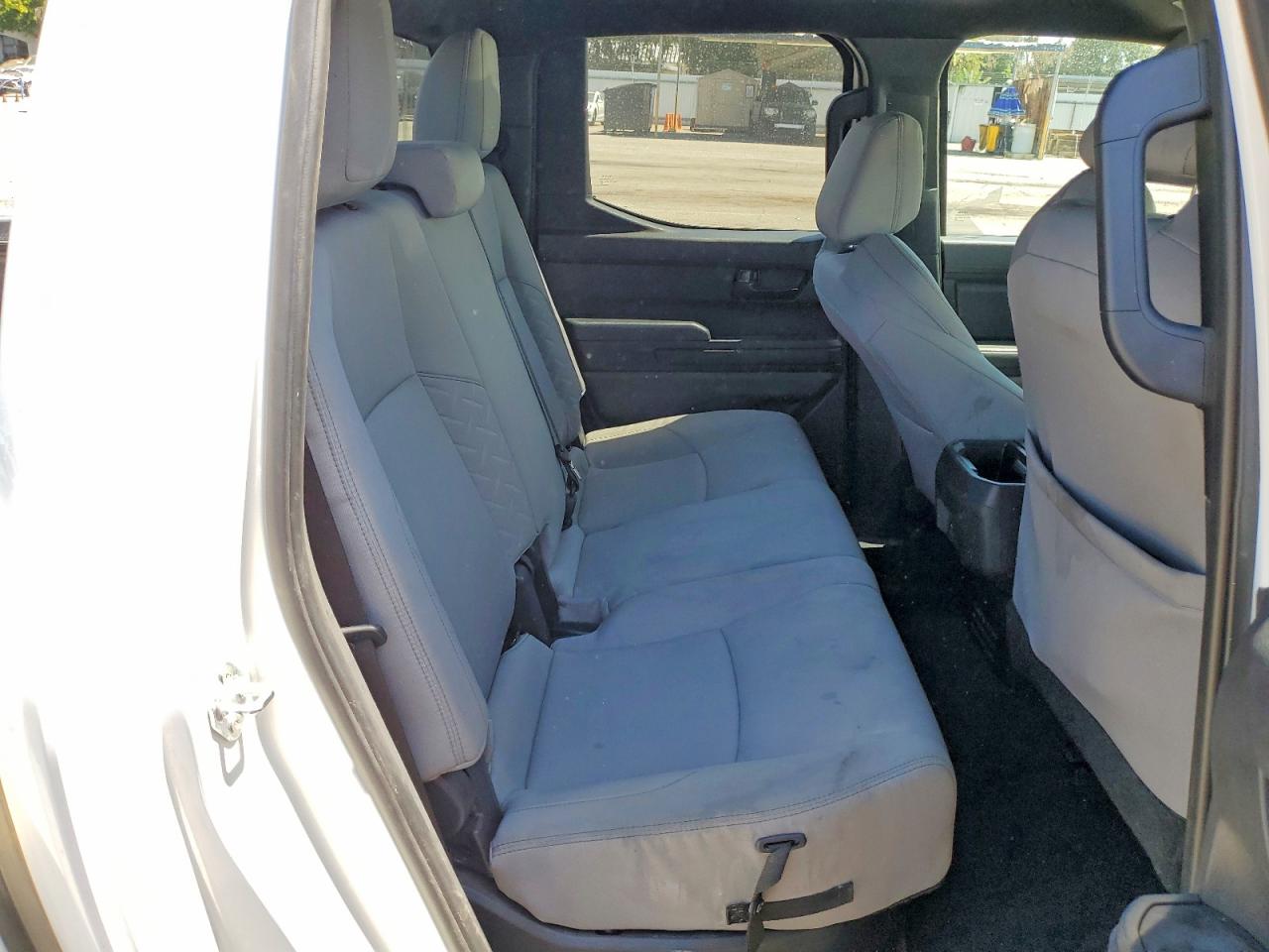 2025 Toyota Tacoma Sr5 White vin: 3TMLB5JN7SM197859