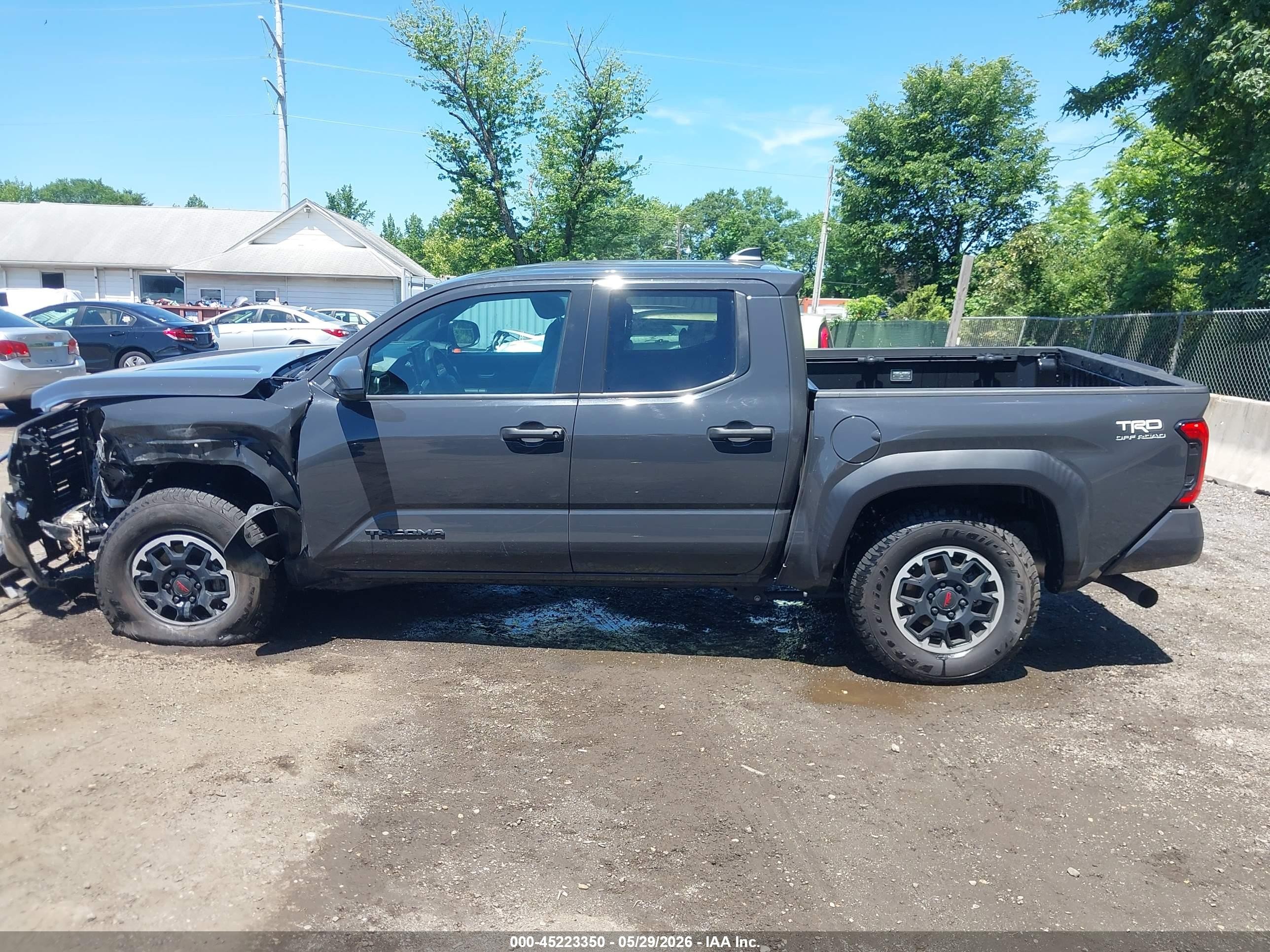 2024 Toyota Tacoma Trd Off Road Gray vin: 3TMLB5JN8RM016827