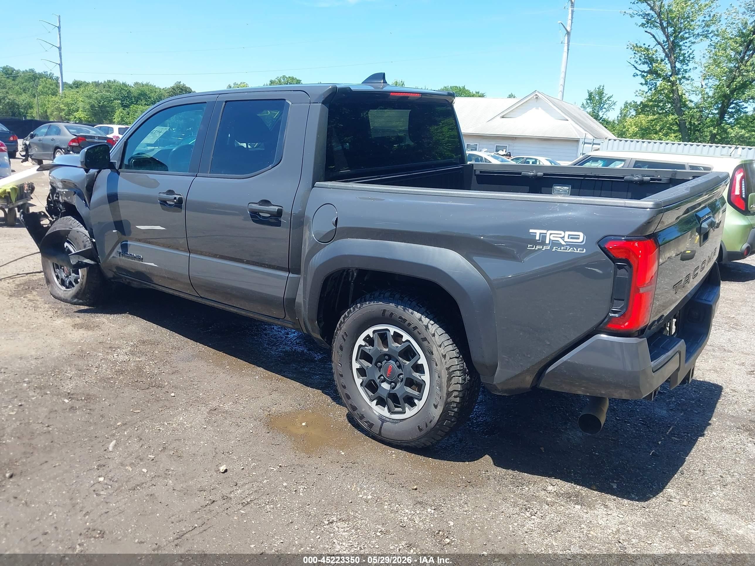 2024 Toyota Tacoma Trd Off Road Gray vin: 3TMLB5JN8RM016827