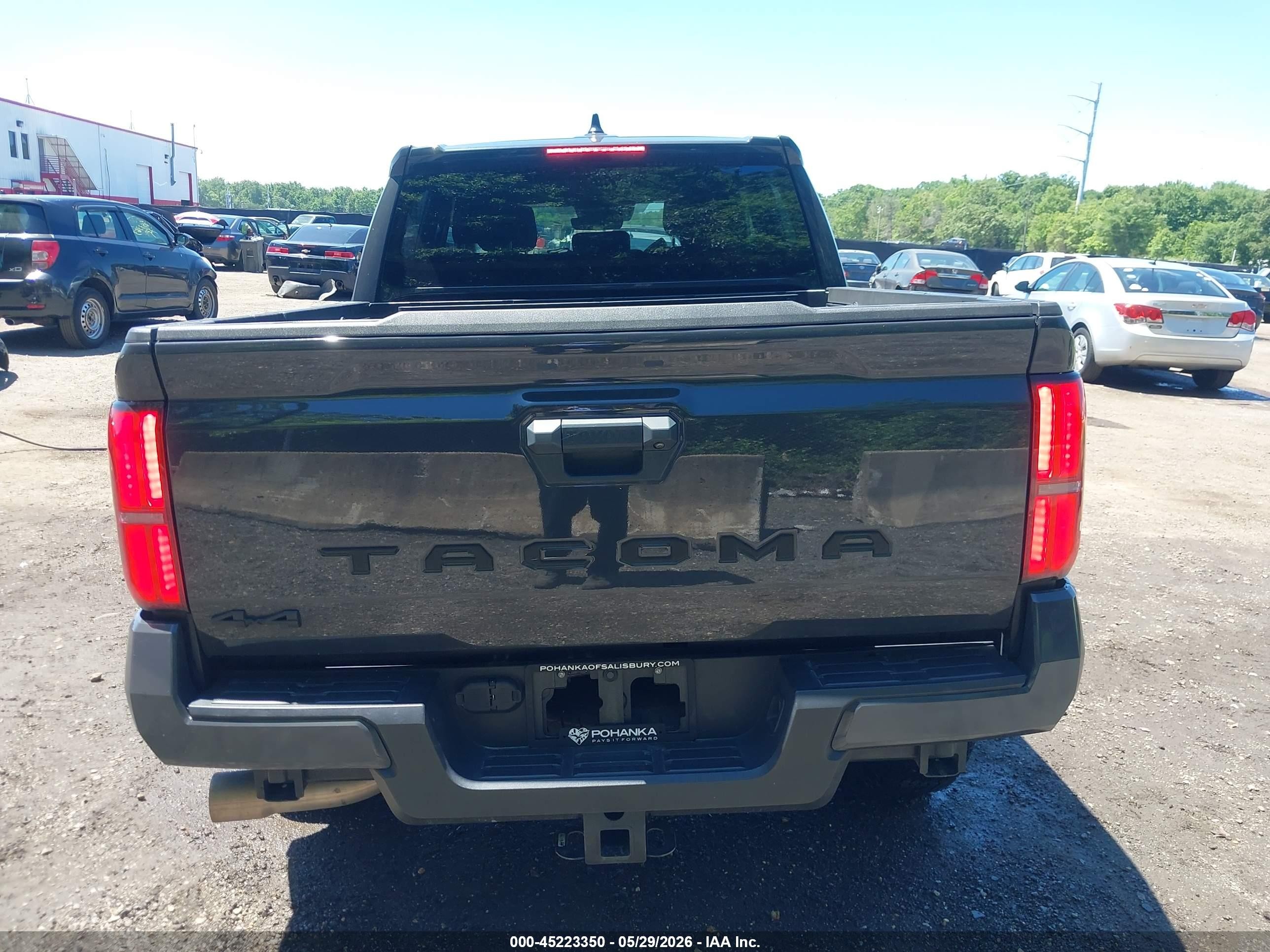 2024 Toyota Tacoma Trd Off Road Gray vin: 3TMLB5JN8RM016827