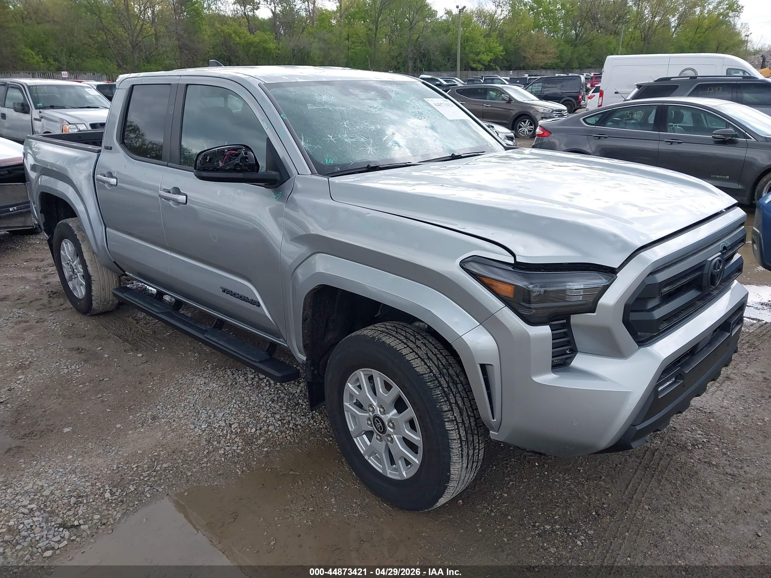 2024 Toyota Tacoma Sr5 Silver vin: 3TMLB5JN8RM051562