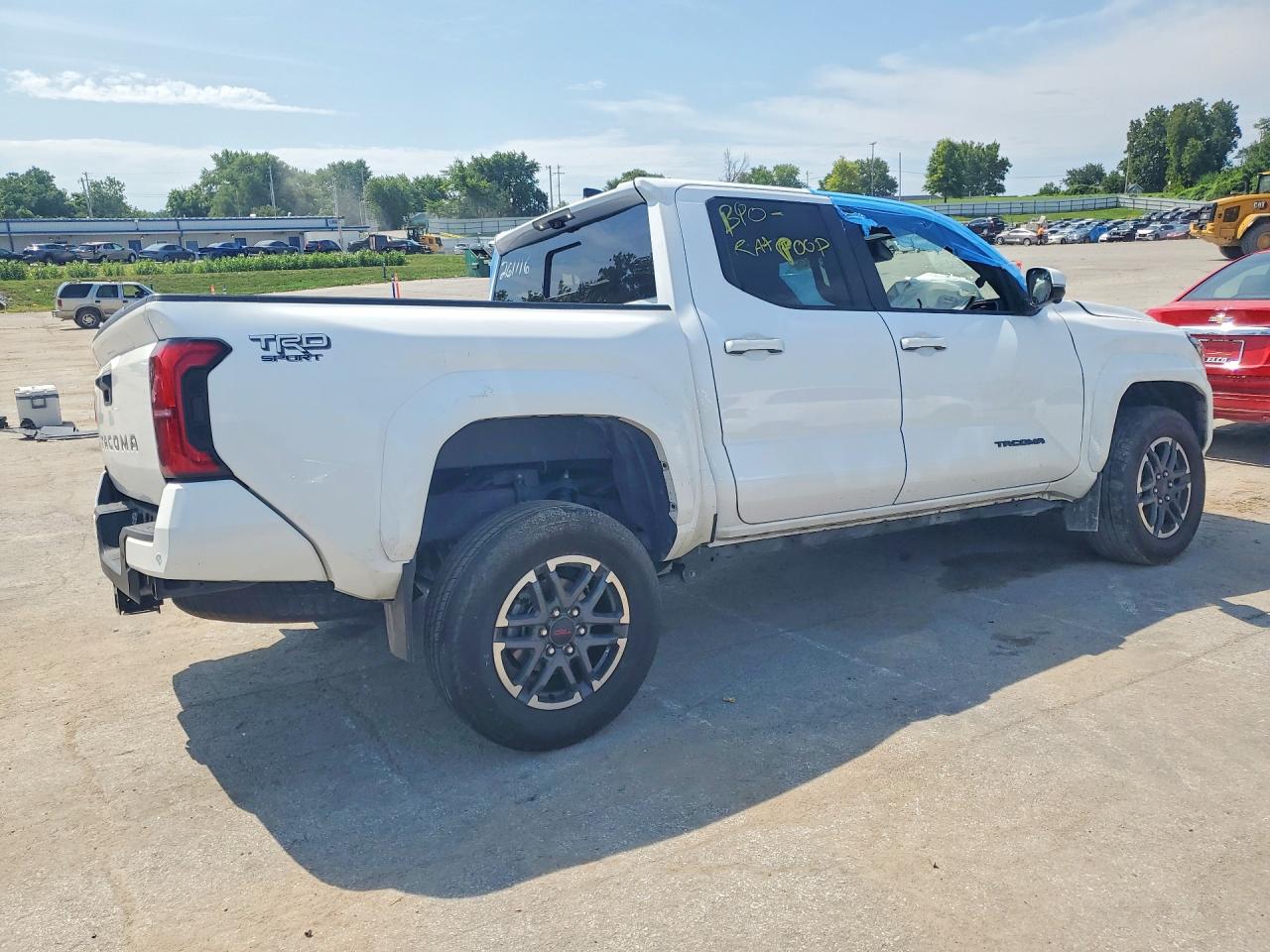 2024 Toyota Tacoma Trd Sport Белый vin: 3TMLB5JN8RM066112