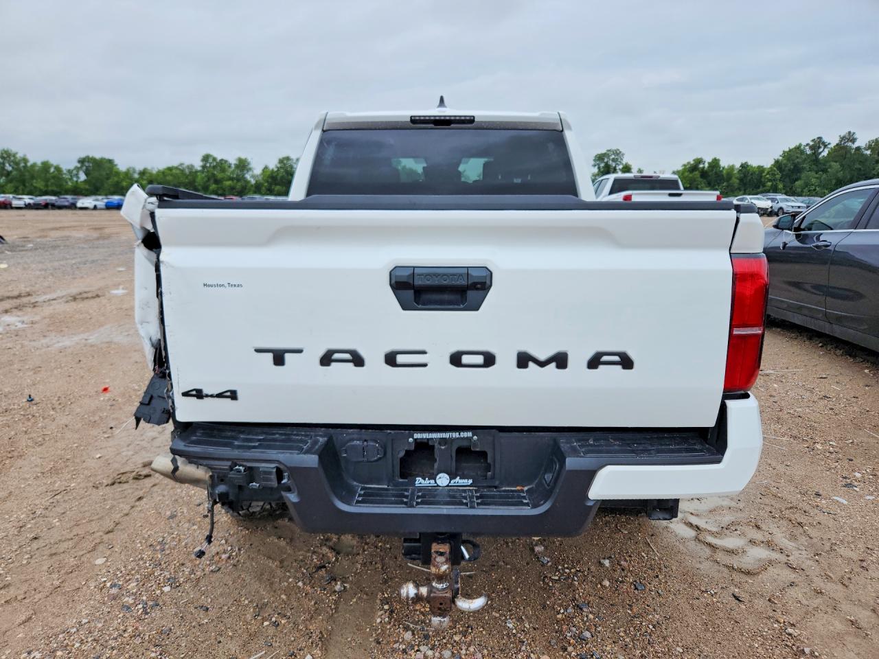 2024 Toyota Tacoma Trd Off-road Белый vin: 3TMLB5JN9RM013547