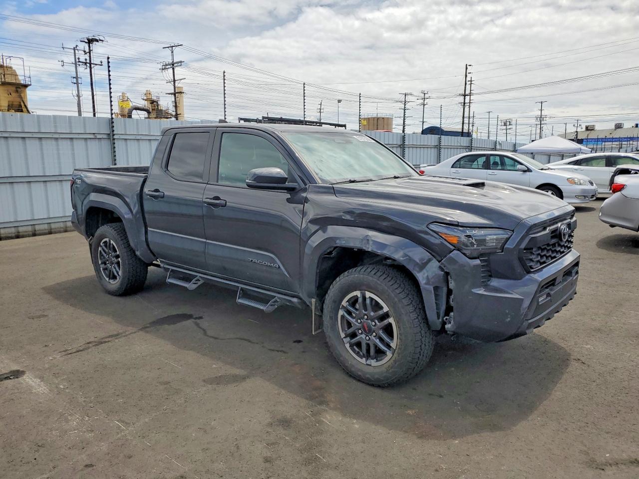 2024 Toyota Tacoma Trd Sport Gray vin: 3TMLB5JN9RM072839