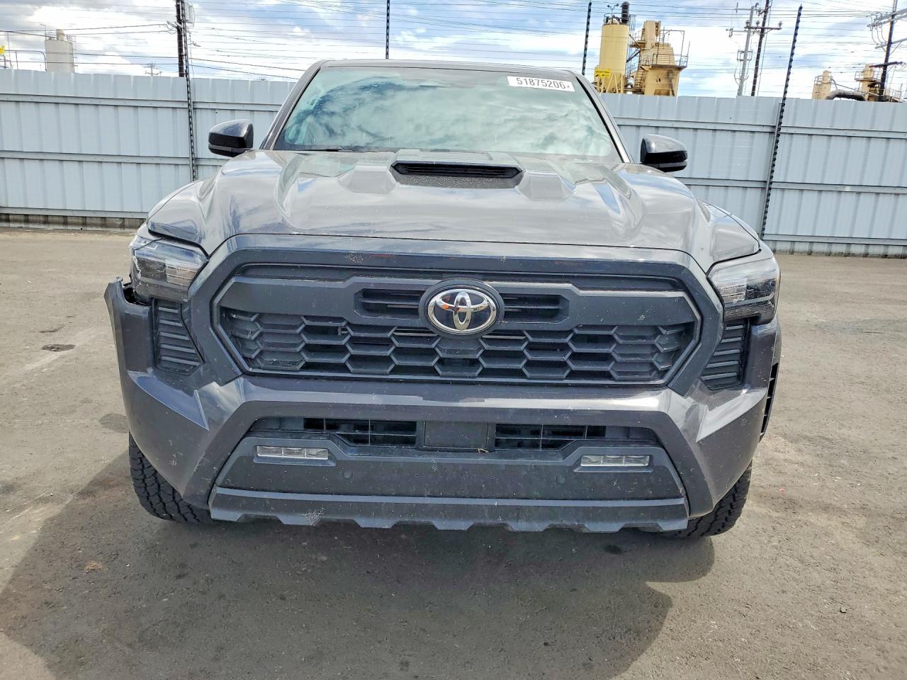 2024 Toyota Tacoma Trd Sport Gray vin: 3TMLB5JN9RM072839