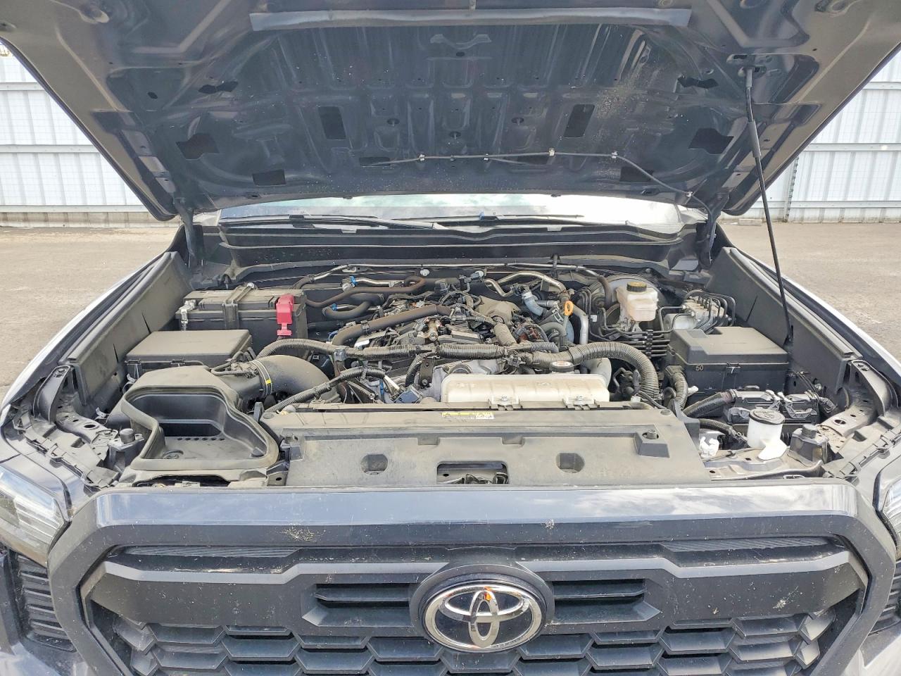 2024 Toyota Tacoma Trd Sport Gray vin: 3TMLB5JN9RM072839