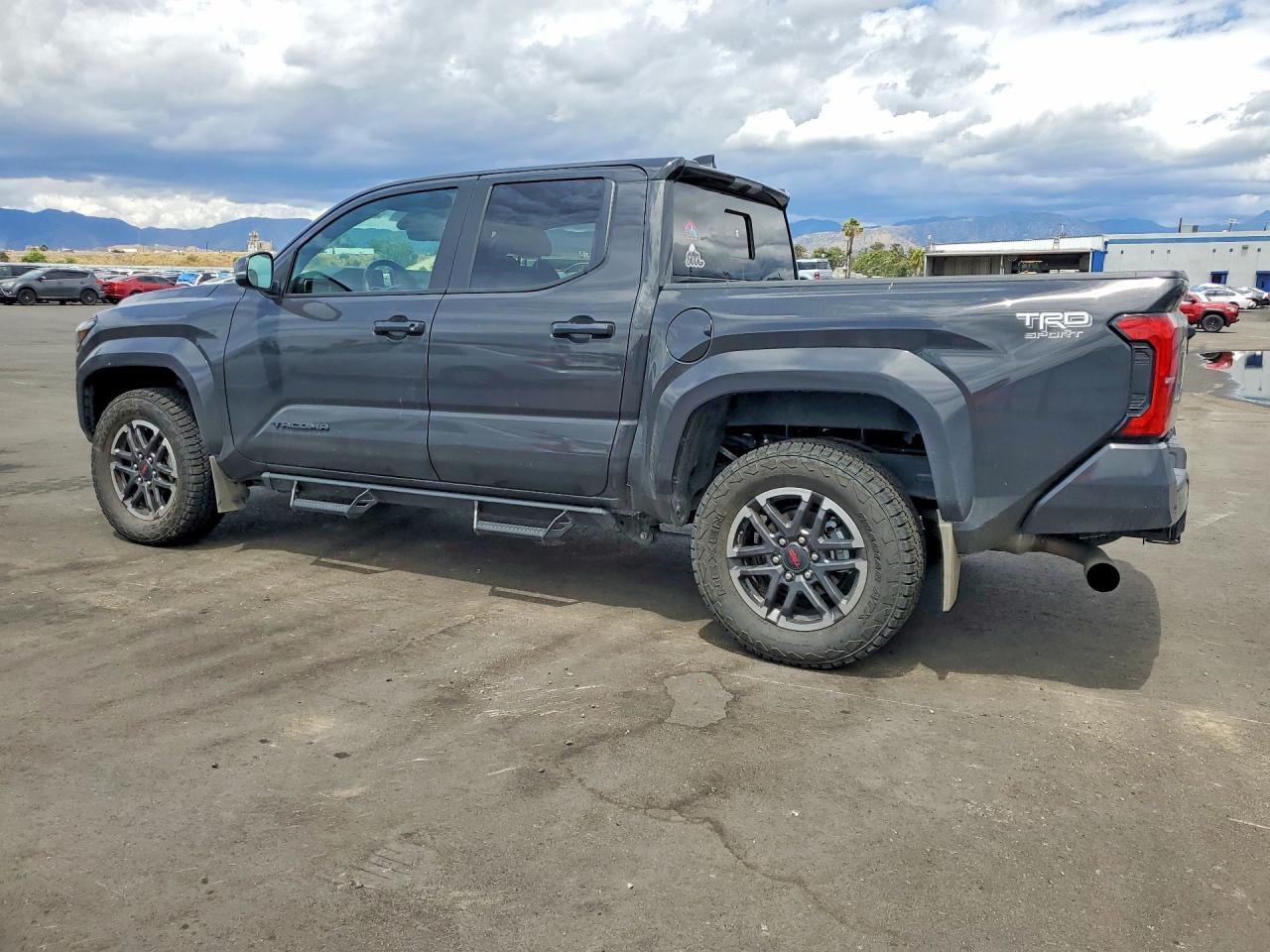 2024 Toyota Tacoma Trd Sport Gray vin: 3TMLB5JN9RM072839
