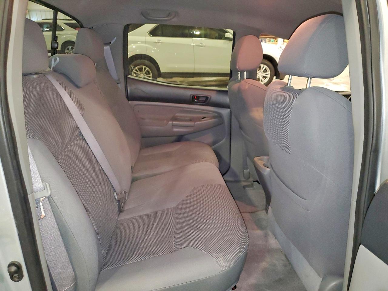 2005 Toyota Tacoma Double Cab Silver vin: 3TMLU42N05M001347