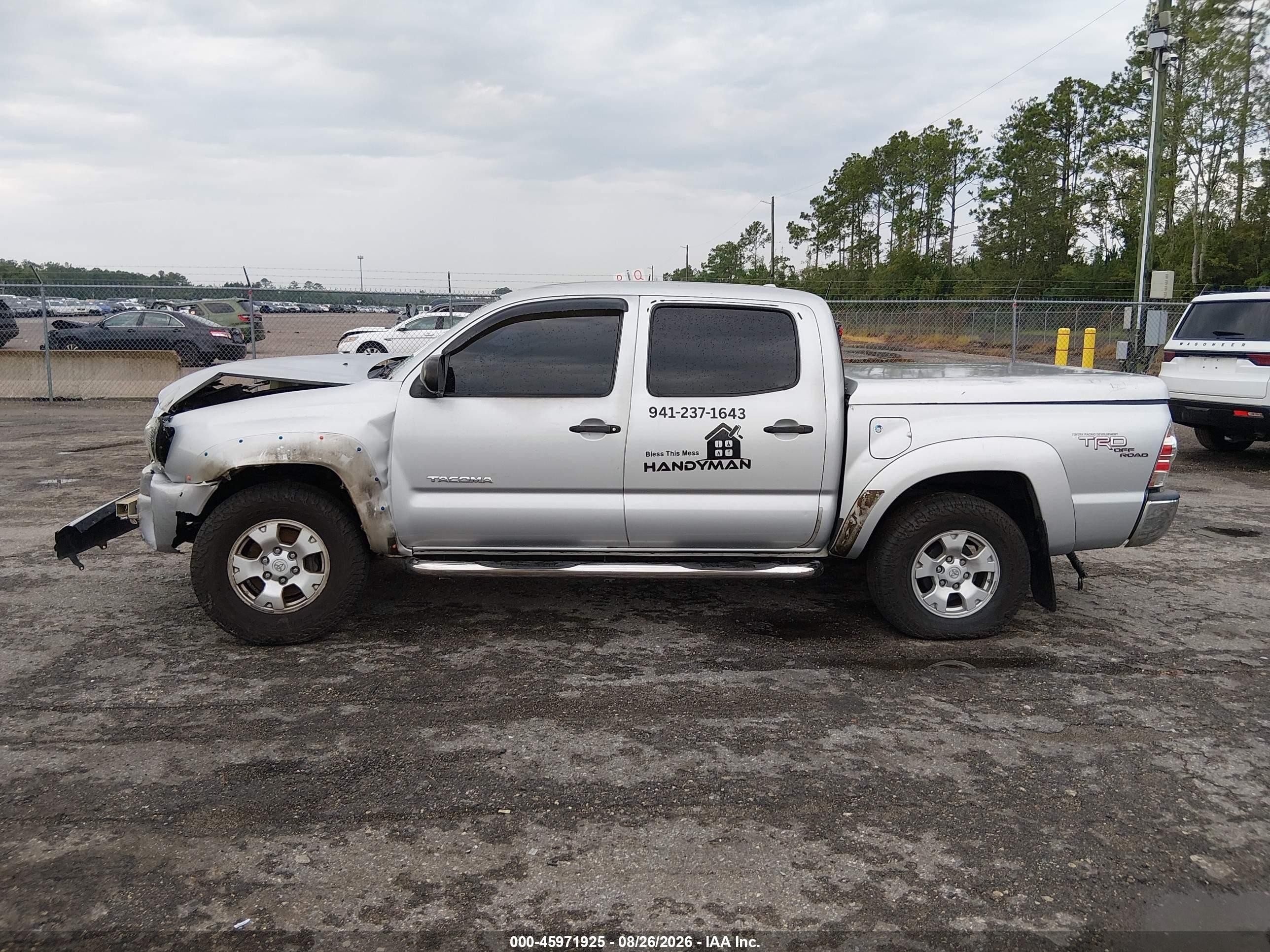 2009 Toyota Tacoma Base V6 Серебряный vin: 3TMLU42N09M037965