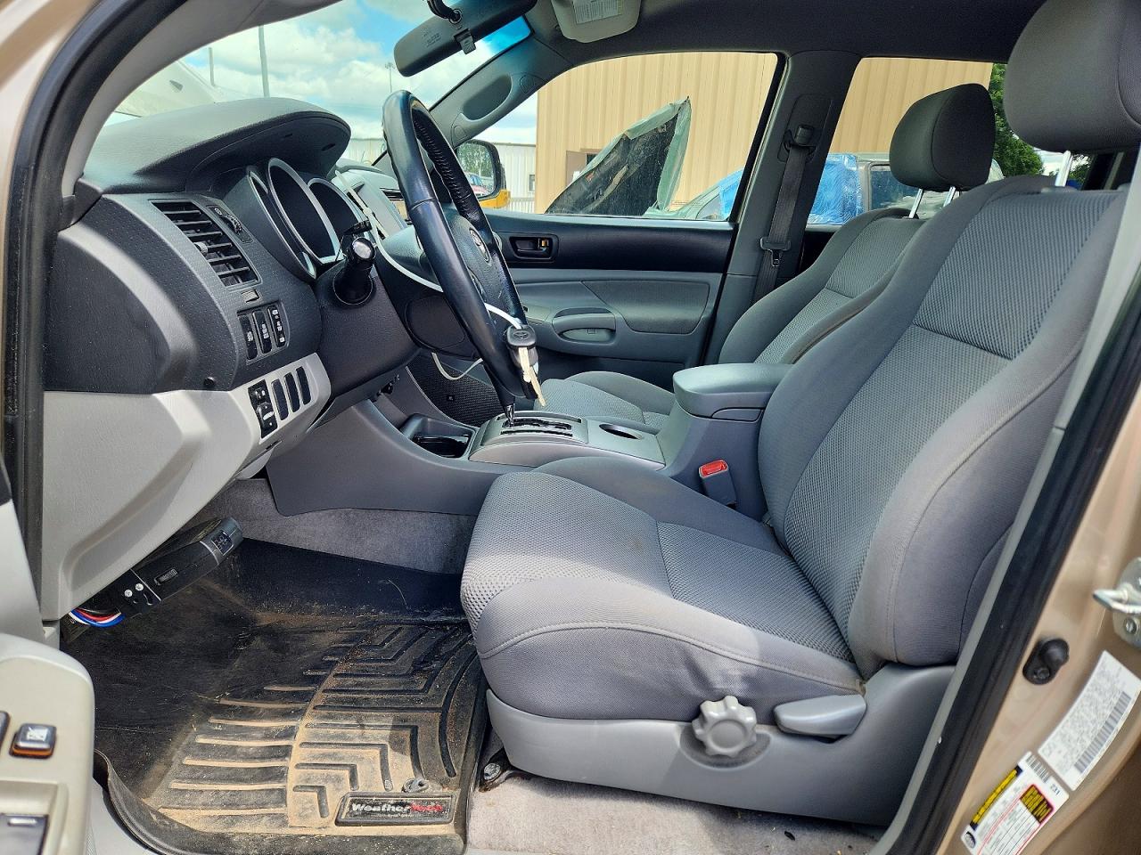 2008 Toyota Tacoma Double Cab Beige vin: 3TMLU42N18M017691