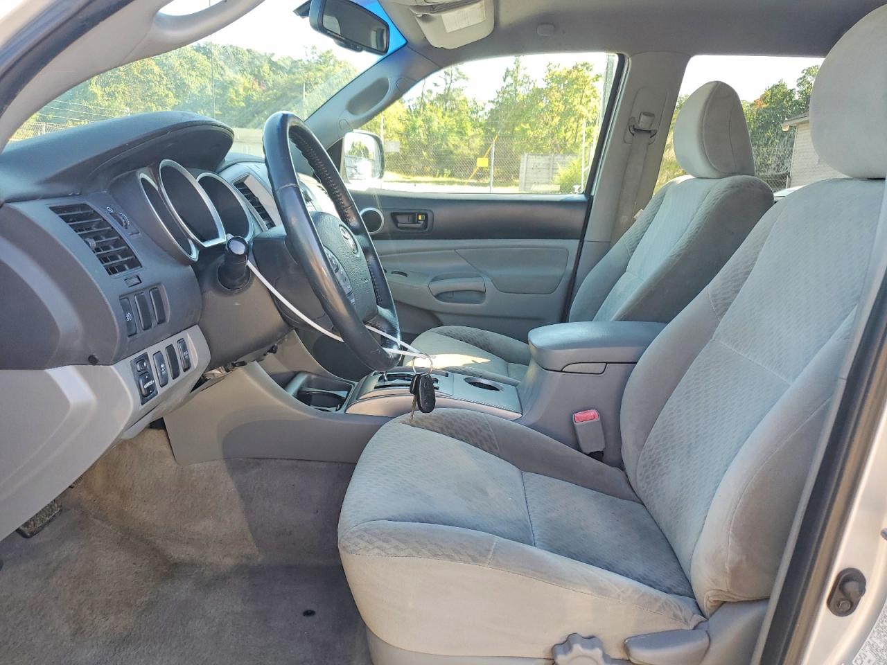 2009 Toyota Tacoma V6 Silver vin: 3TMLU42N19M022598