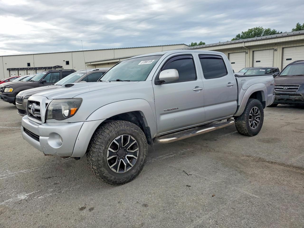 2009 Toyota Tacoma Double Cab Silver vin: 3TMLU42N19M029941