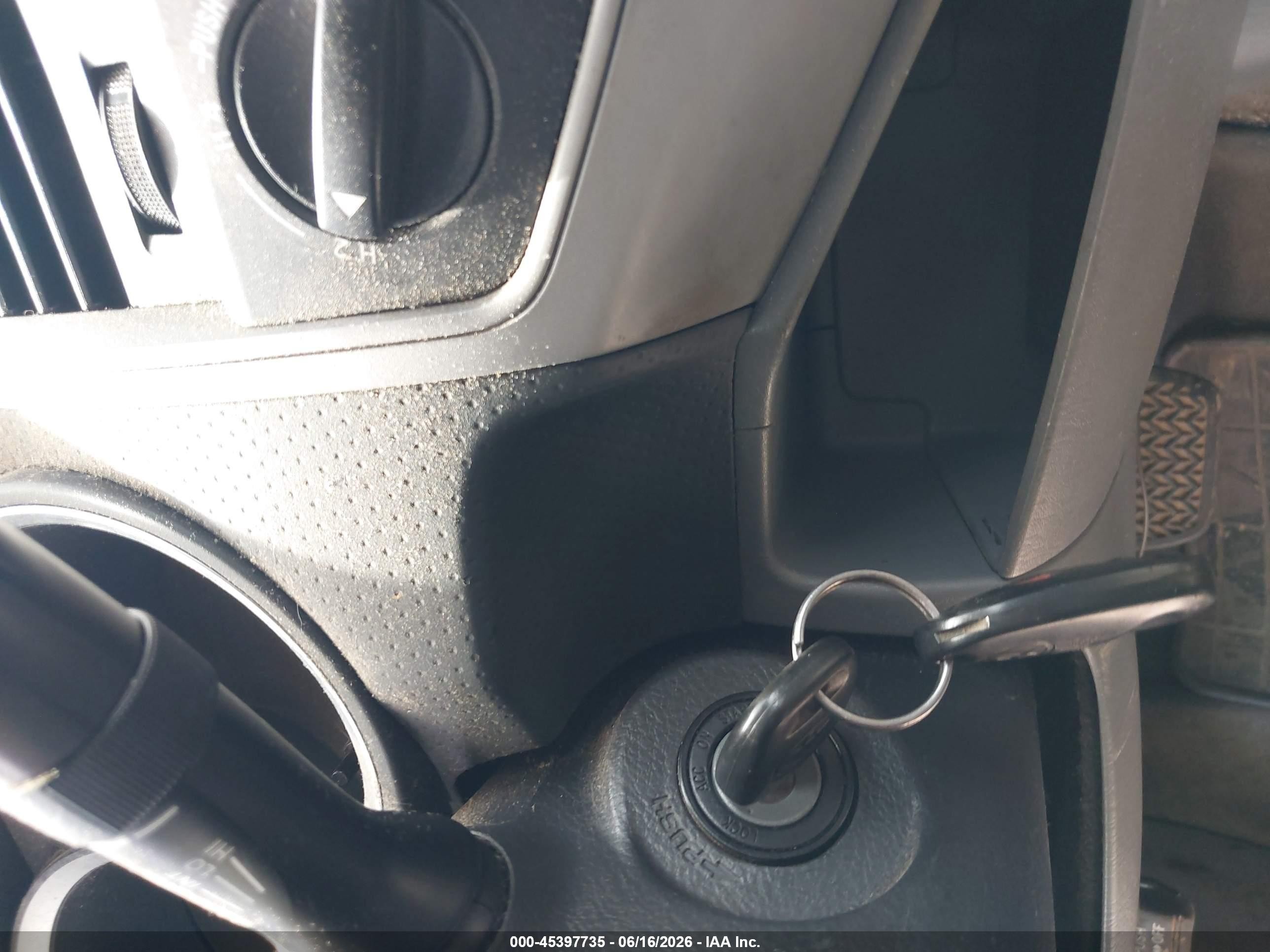 2006 Toyota Tacoma Base V6 Silver vin: 3TMLU42N26M004705