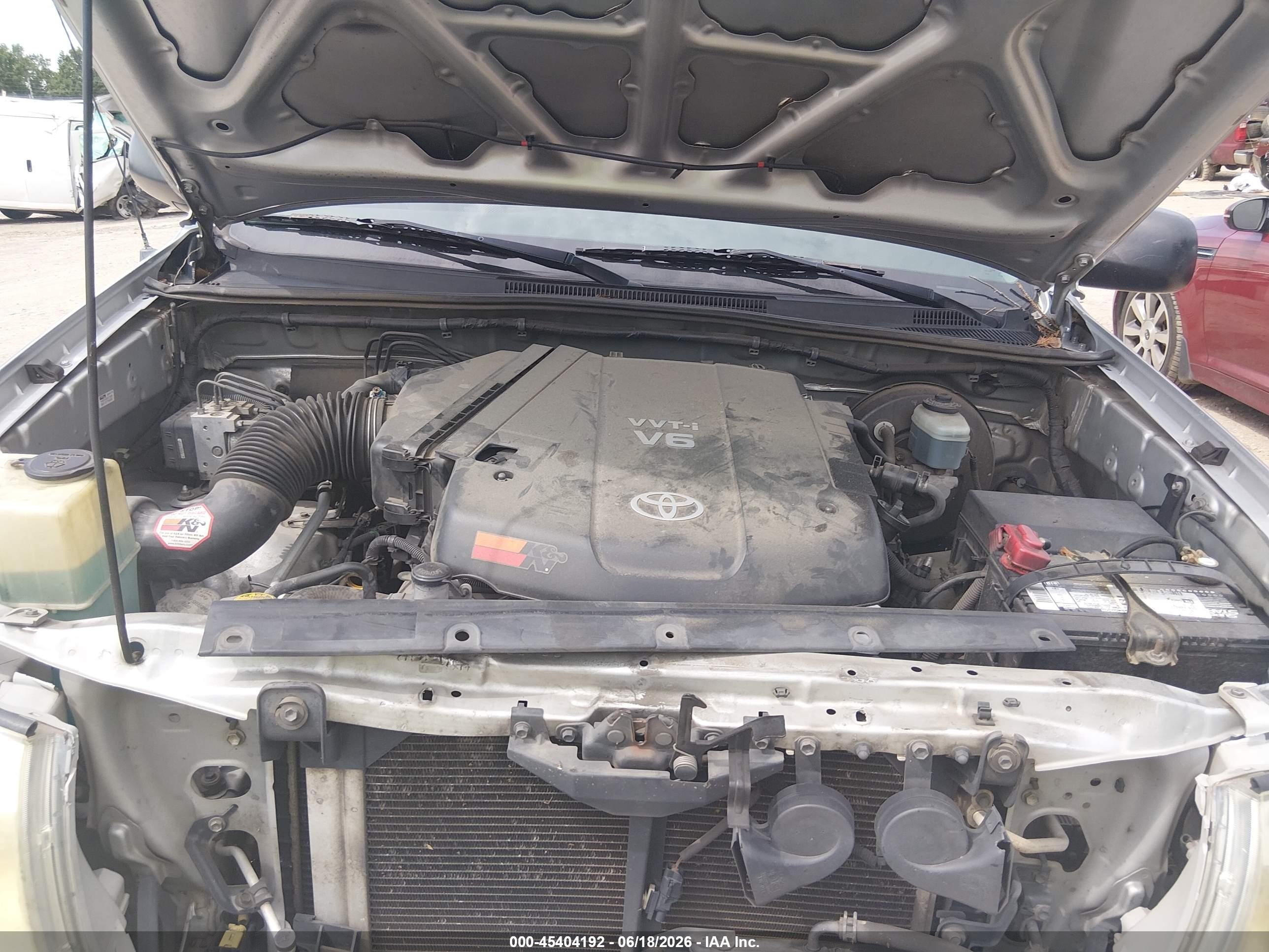 2008 Toyota Tacoma Base V6 Silver vin: 3TMLU42N48M016762