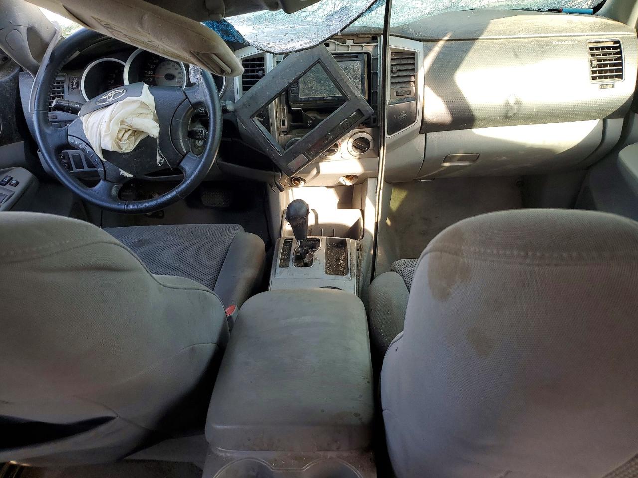 2008 Toyota Tacoma V6 Silver vin: 3TMLU42N58M015488