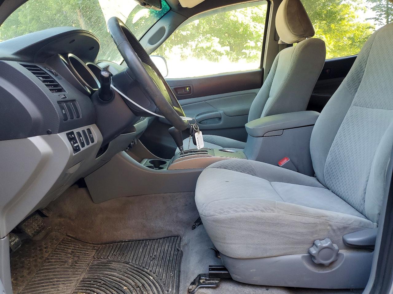 2009 Toyota Tacoma Double Cab Silver vin: 3TMLU42N59M031174