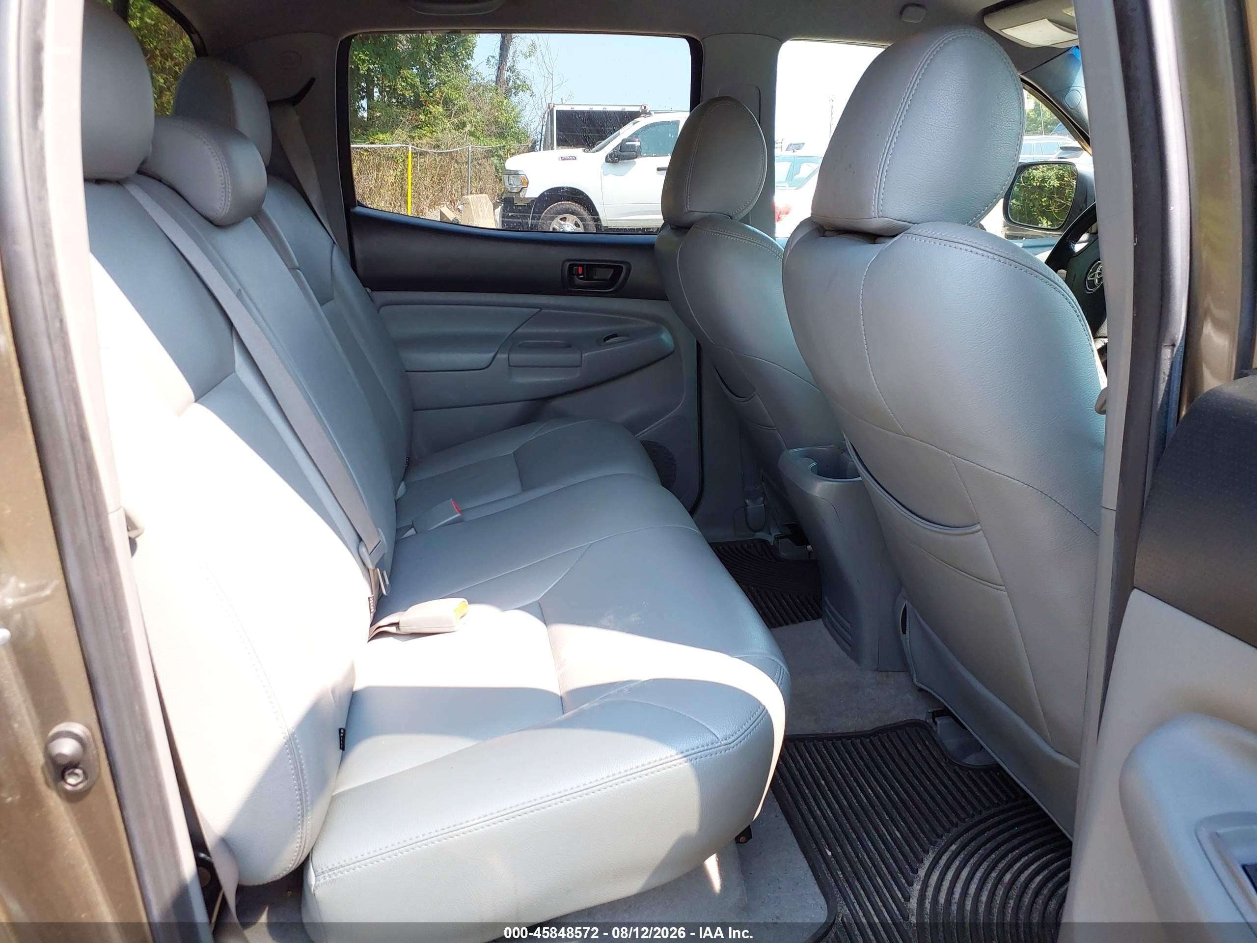 2009 Toyota Tacoma Base V6 Gold vin: 3TMLU42N59M036679