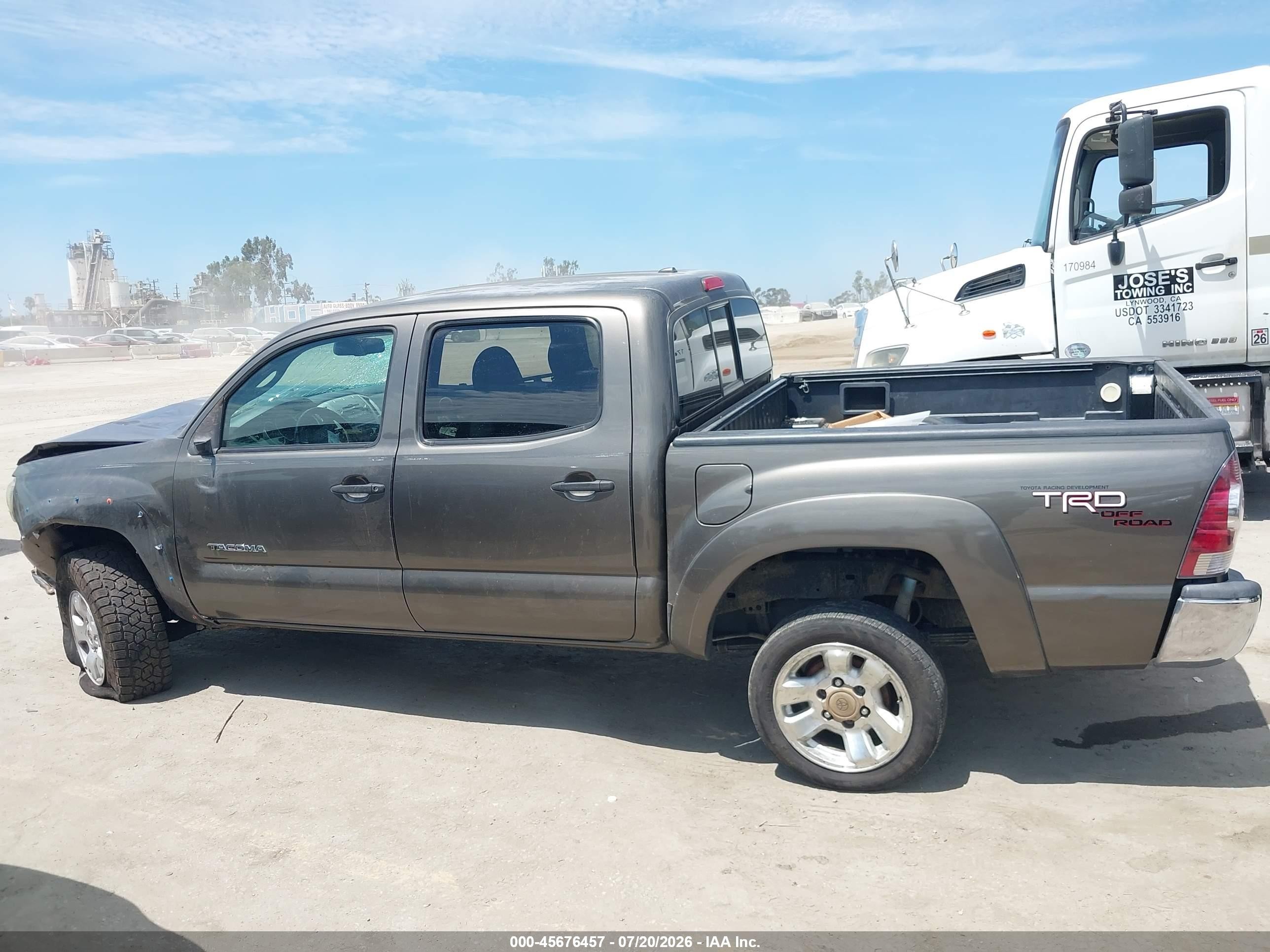 2009 Toyota Tacoma Base V6 Beige vin: 3TMLU42N69M036674