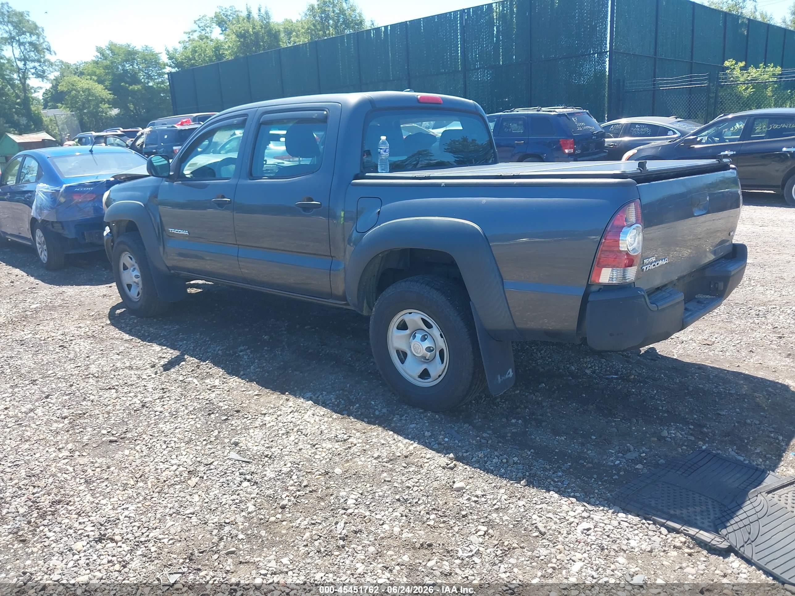 2009 Toyota Tacoma Base V6 Gray vin: 3TMLU42N79M028373