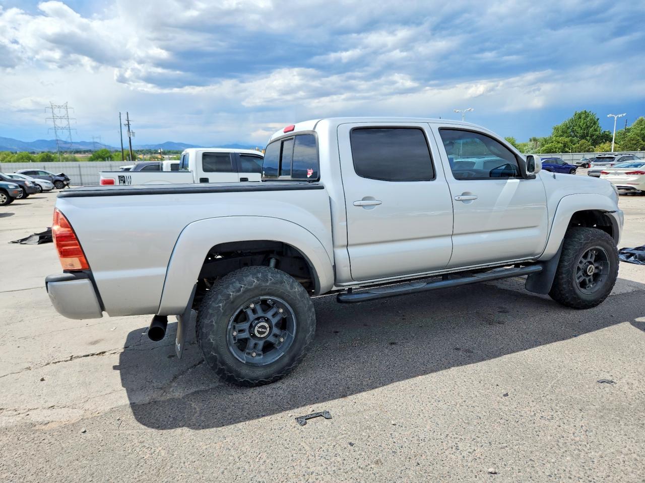 2008 Toyota Tacoma Double Cab Silver vin: 3TMLU42N88M018062