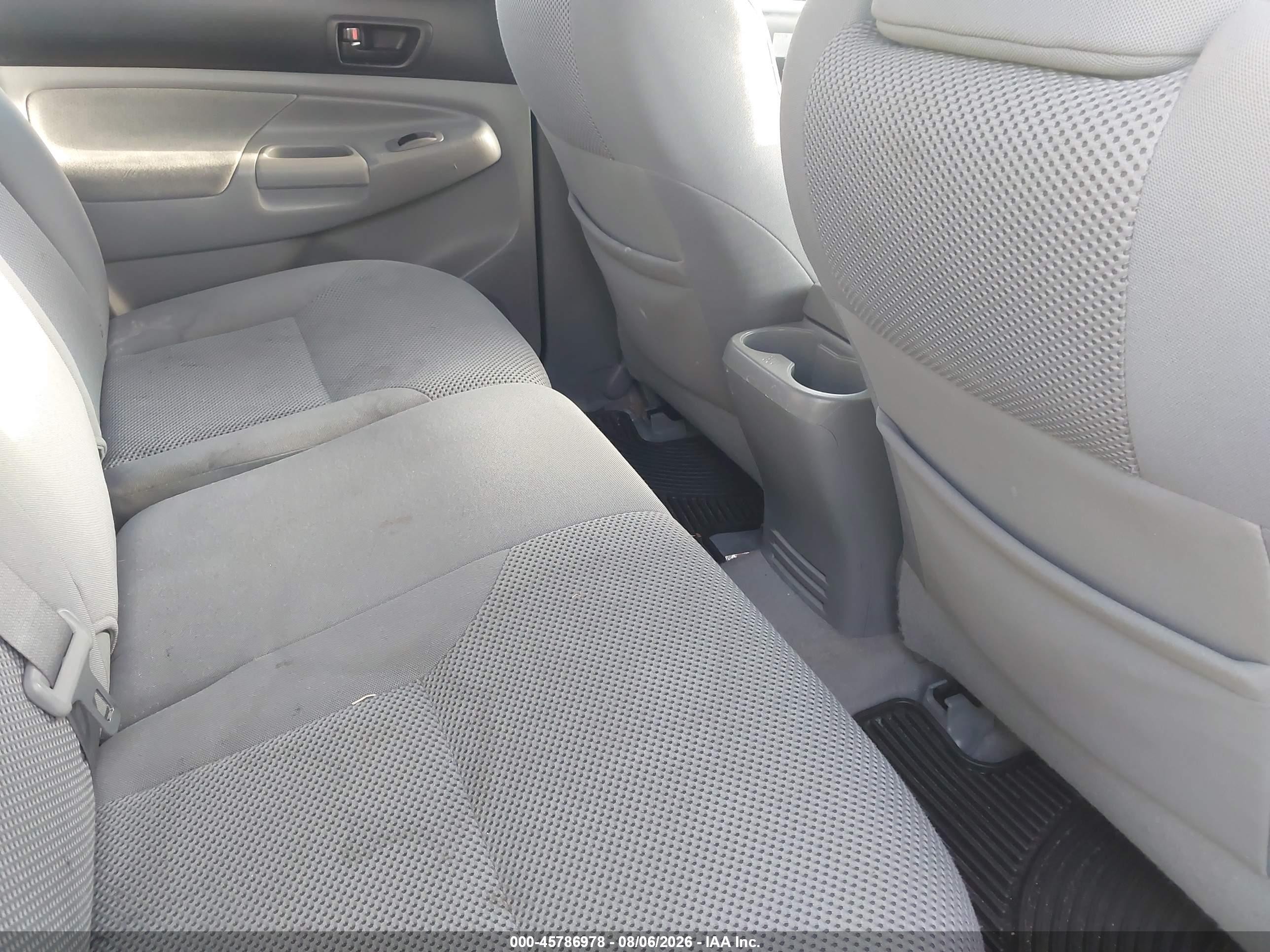 2009 Toyota Tacoma Base V6 Silver vin: 3TMLU42N89M029497