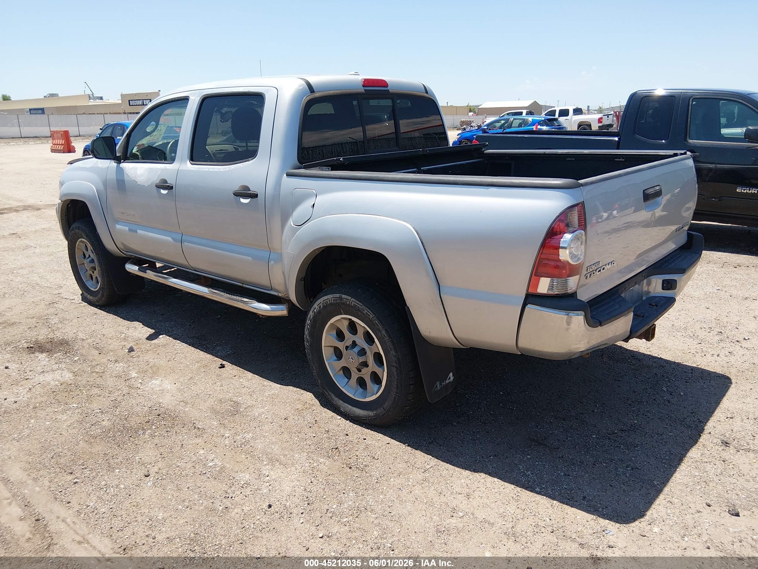 2009 Toyota Tacoma Base V6 Silver vin: 3TMLU42N89M032822