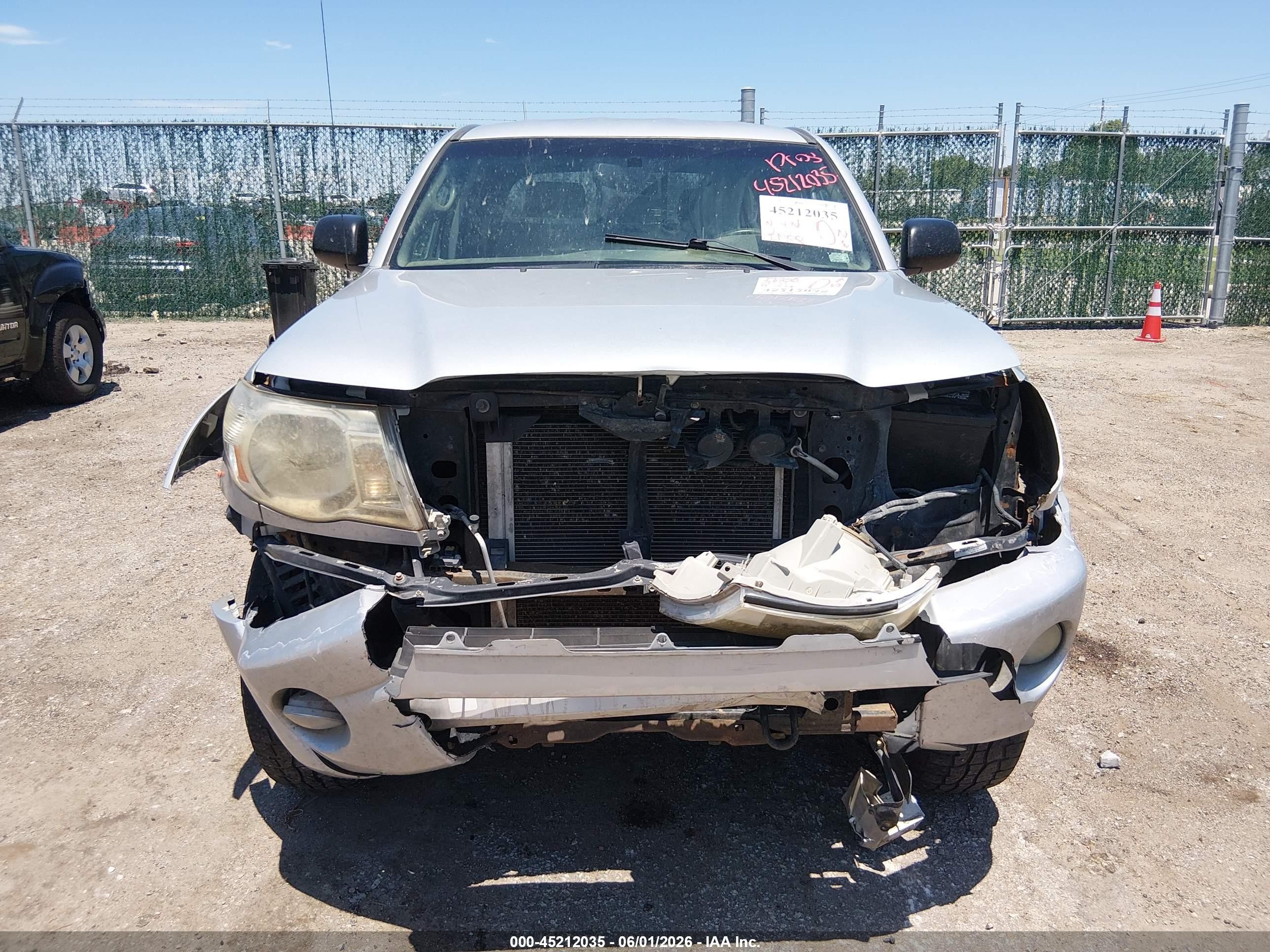 2009 Toyota Tacoma Base V6 Silver vin: 3TMLU42N89M032822