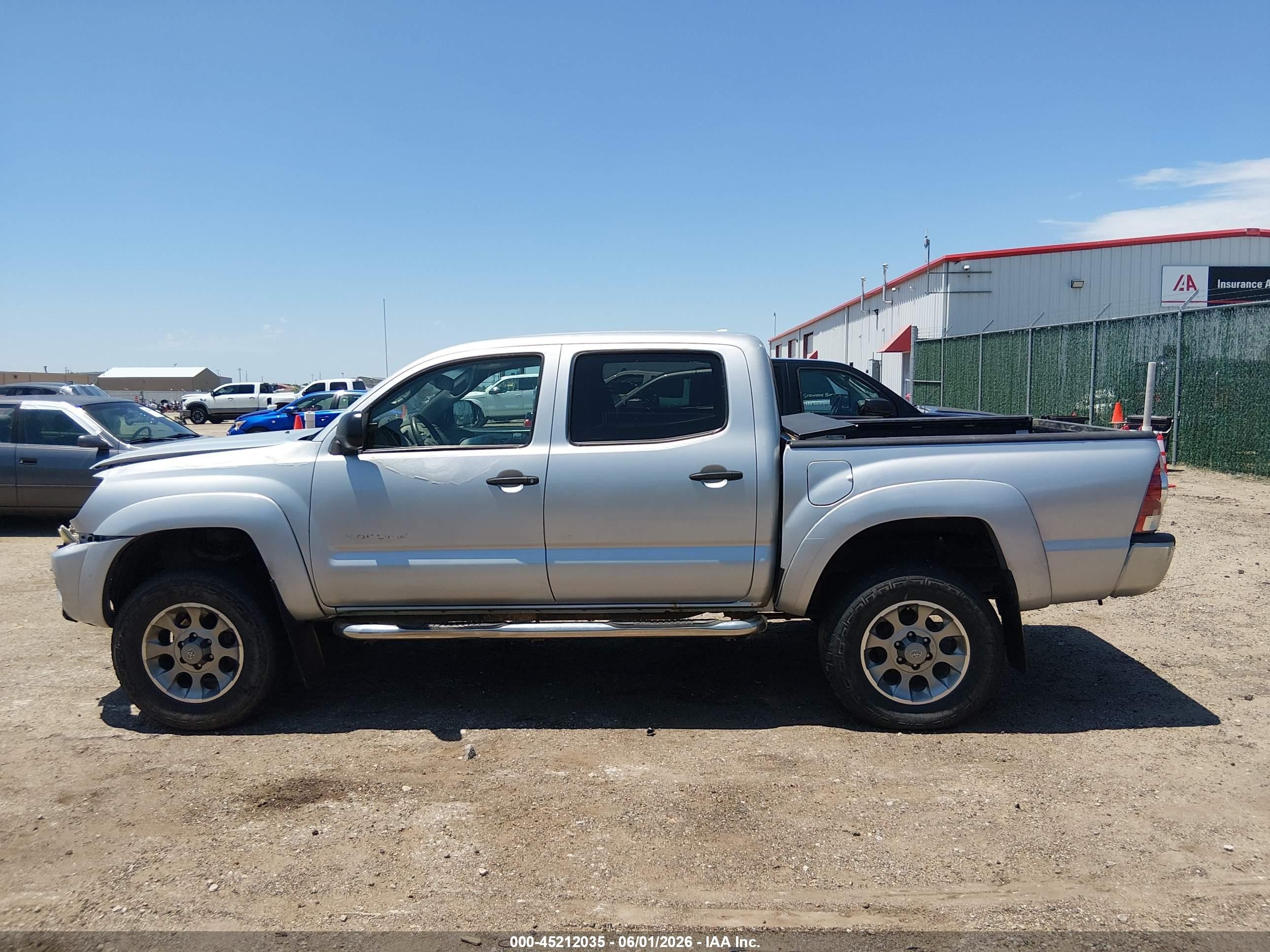 2009 Toyota Tacoma Base V6 Silver vin: 3TMLU42N89M032822