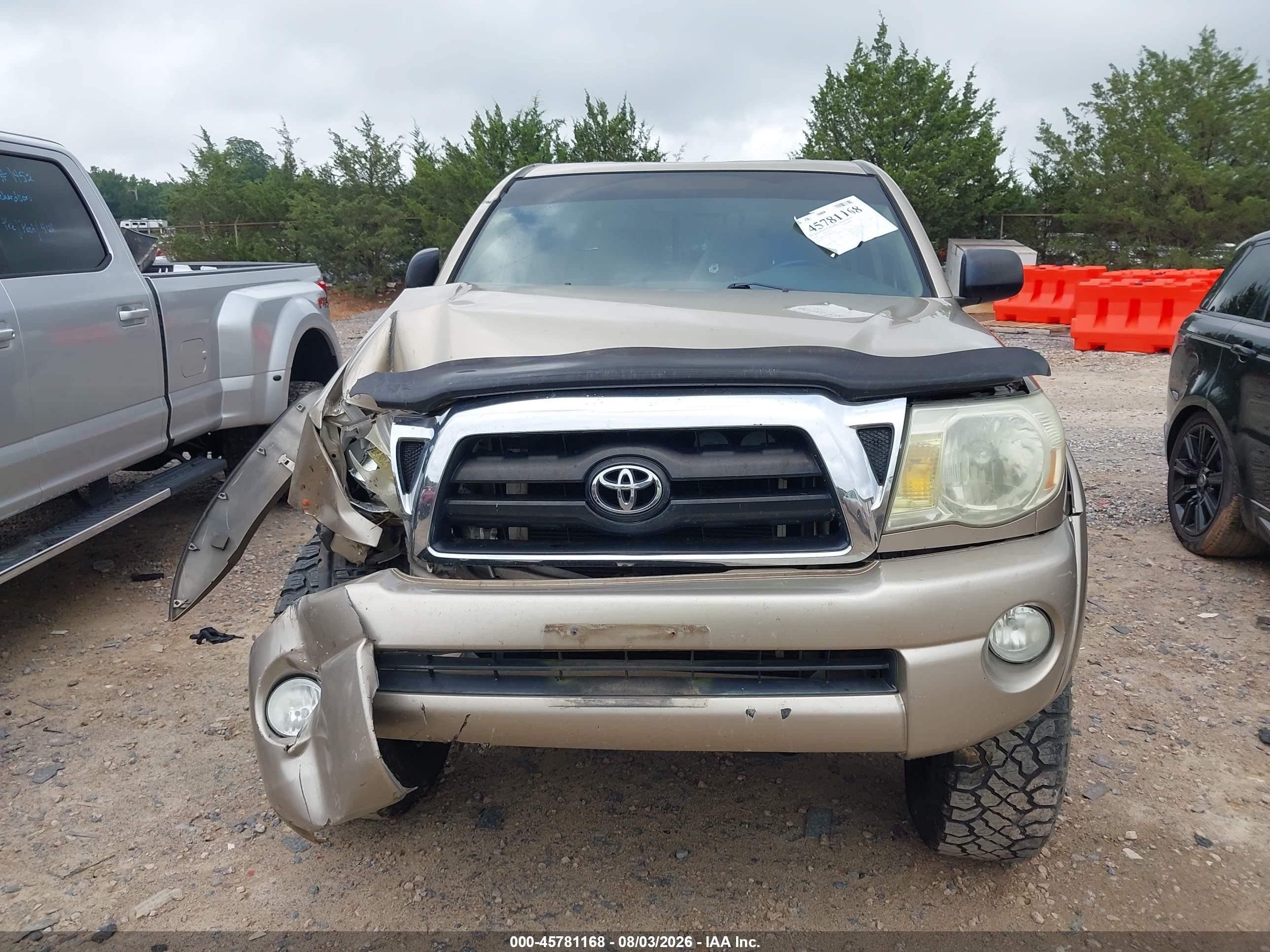 2005 Toyota Tacoma Base V6 Золотой vin: 3TMLU42N95M002786