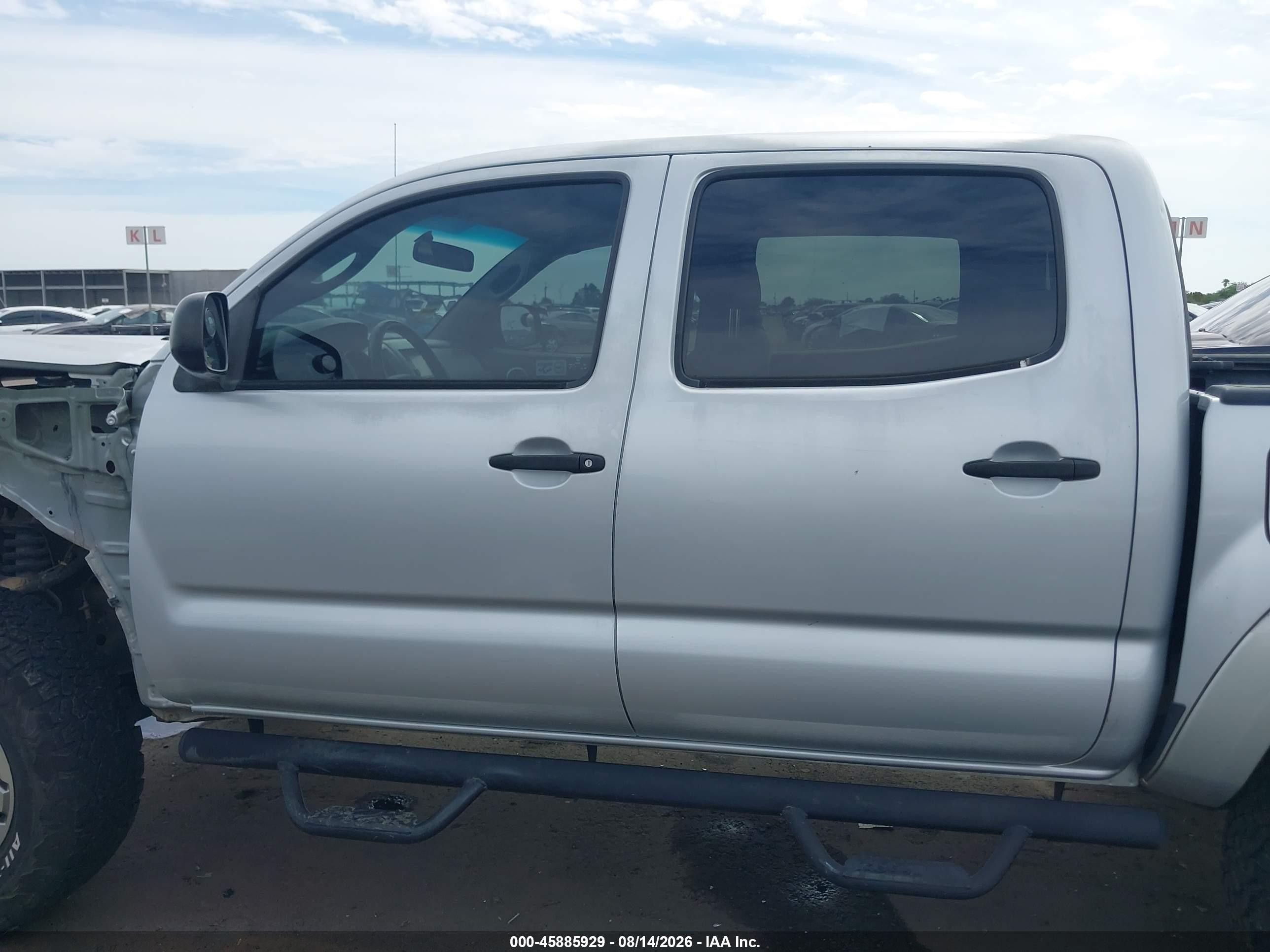 2008 Toyota Tacoma Base V6 Silver vin: 3TMLU42N98M018605