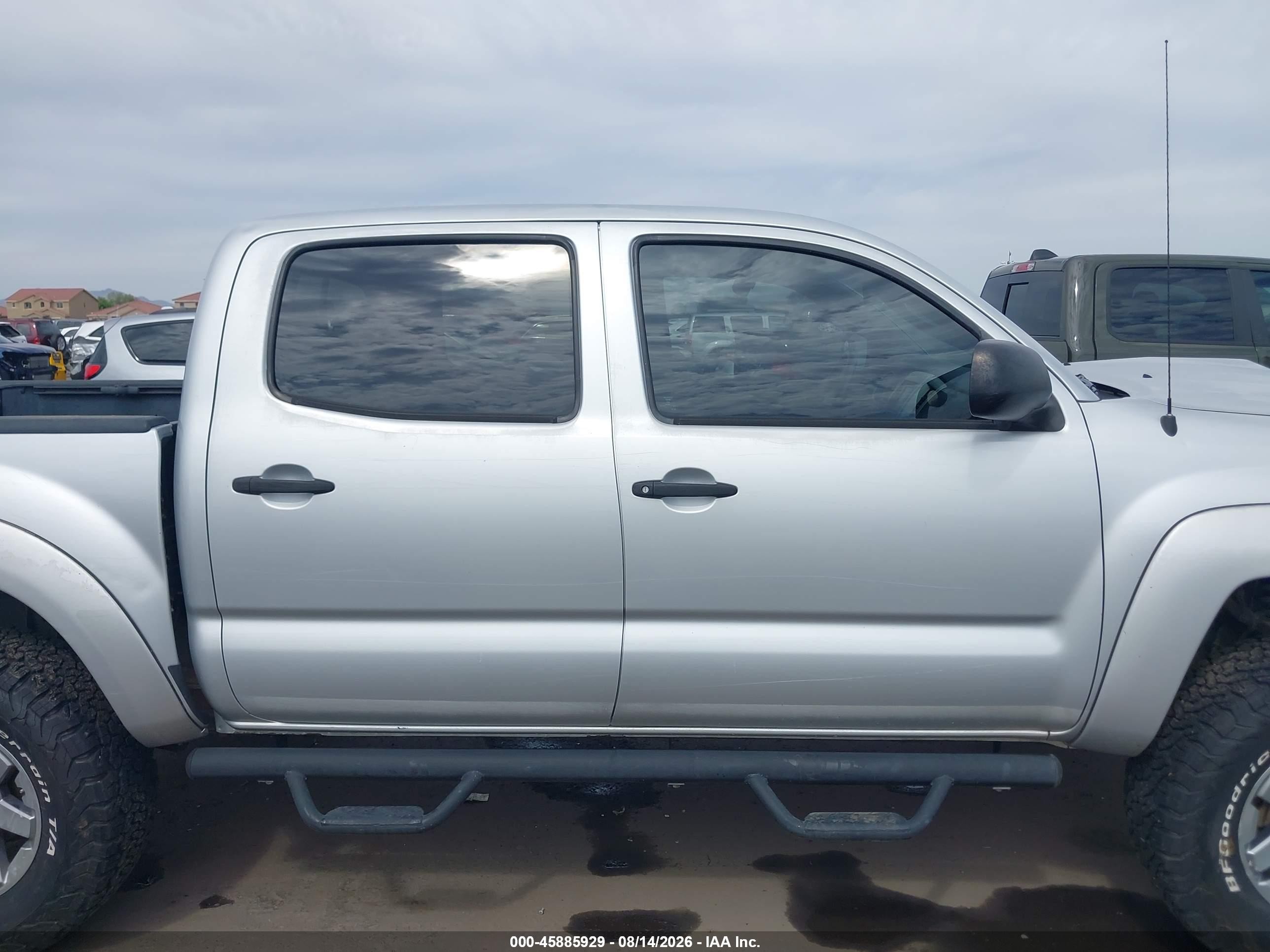 2008 Toyota Tacoma Base V6 Silver vin: 3TMLU42N98M018605