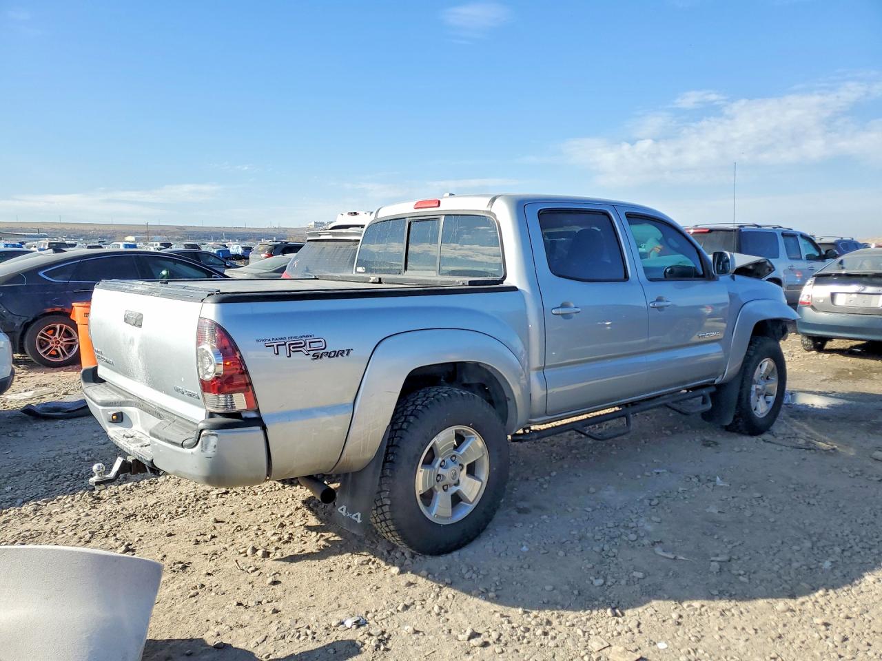 2009 Toyota Tacoma Double Cab Silver vin: 3TMLU42N99M032506