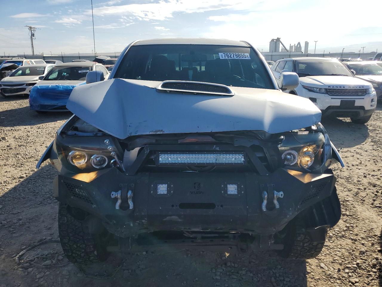 2009 Toyota Tacoma Double Cab Silver vin: 3TMLU42N99M032506