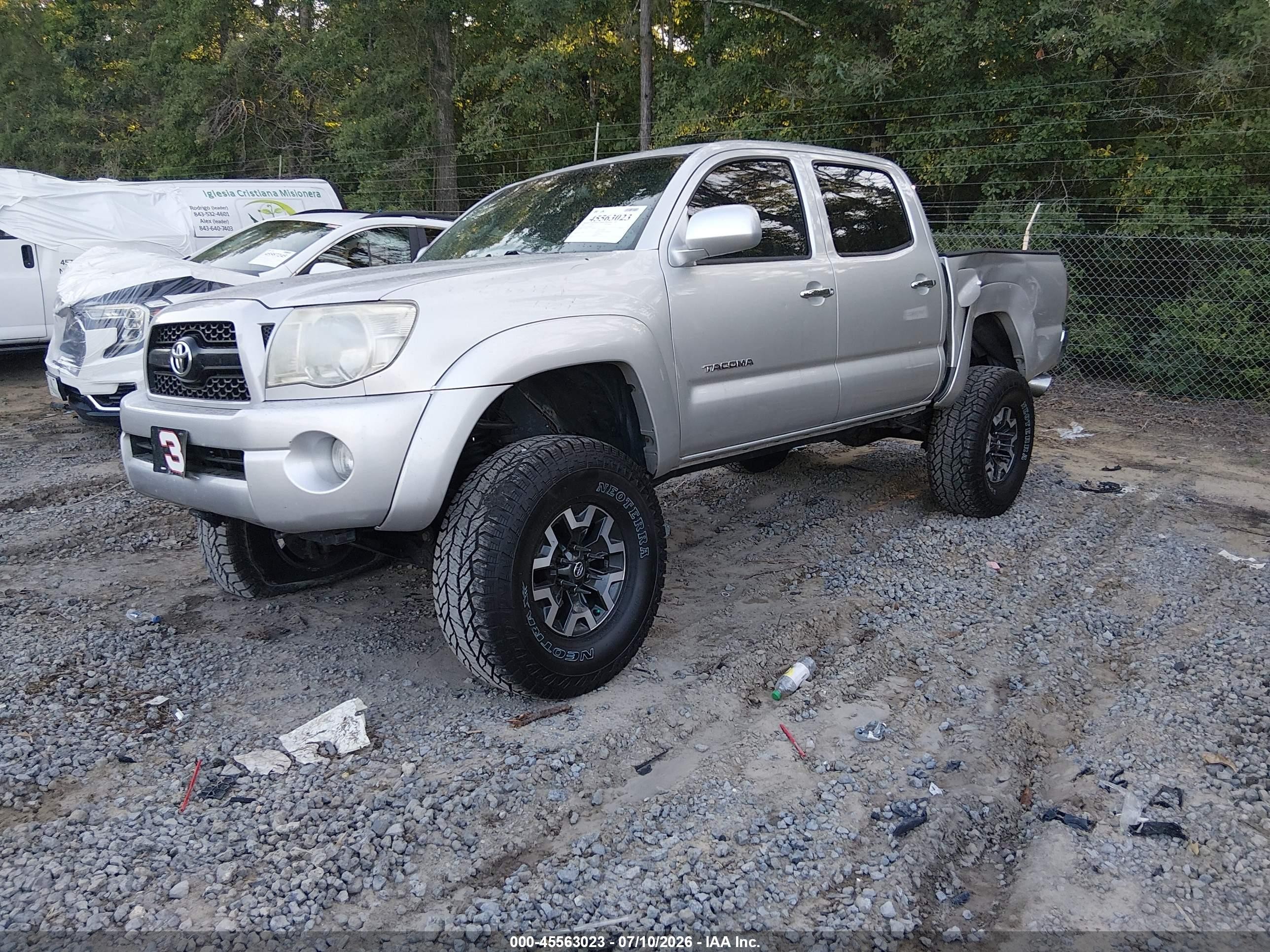2007 Toyota Tacoma Base V6 Silver vin: 3TMLU42NX7M013329