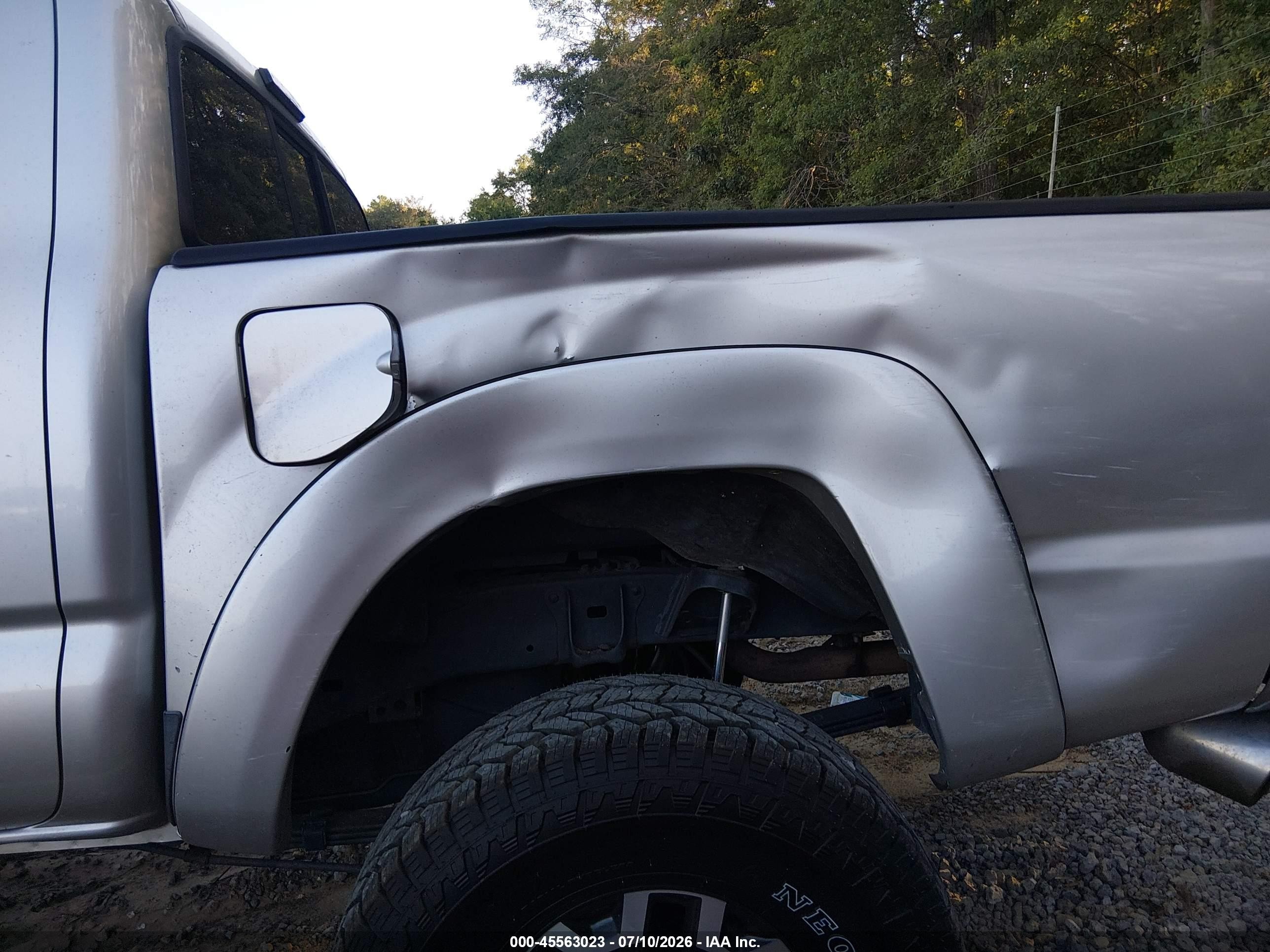 2007 Toyota Tacoma Base V6 Silver vin: 3TMLU42NX7M013329