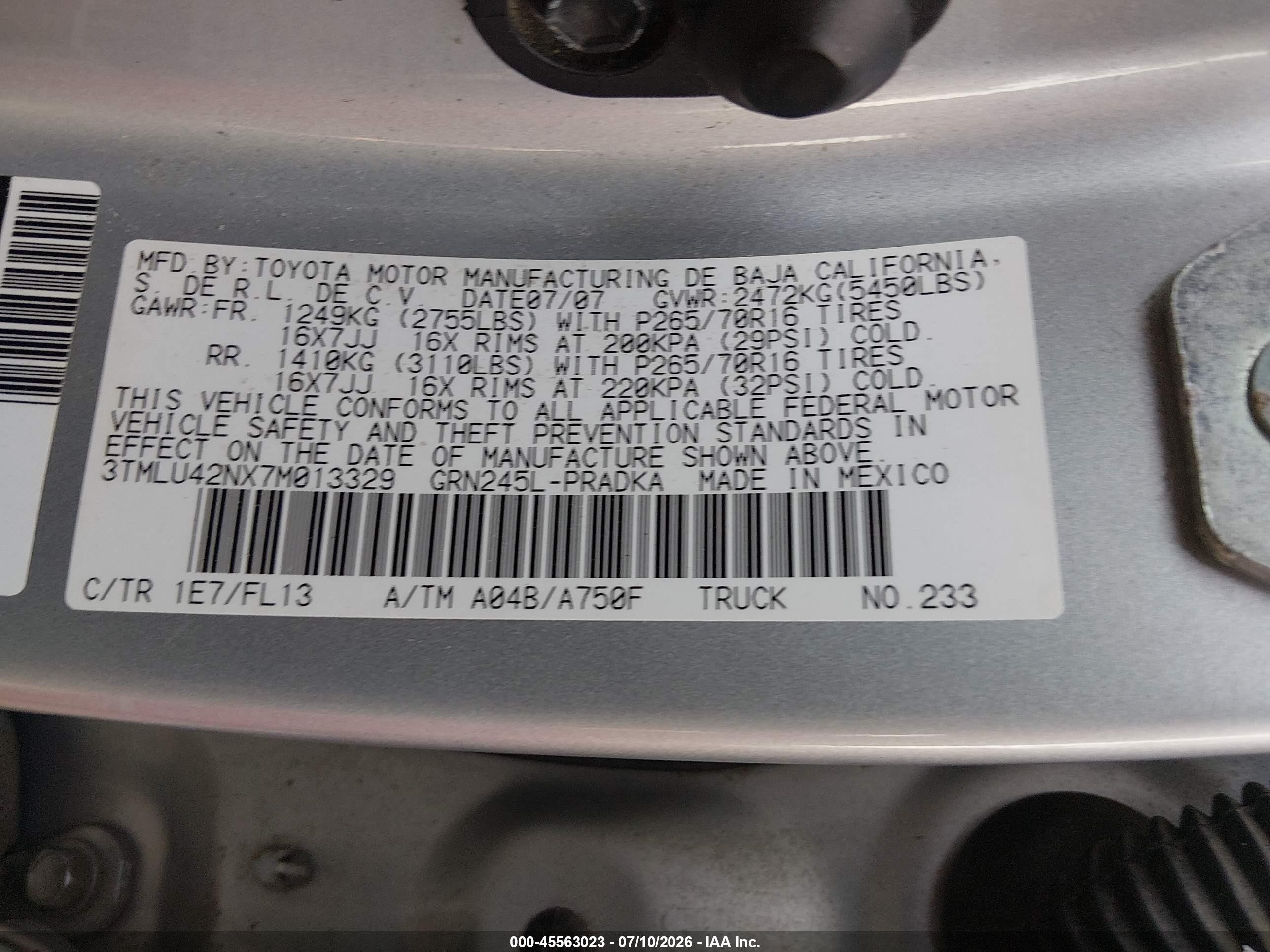 2007 Toyota Tacoma Base V6 Silver vin: 3TMLU42NX7M013329