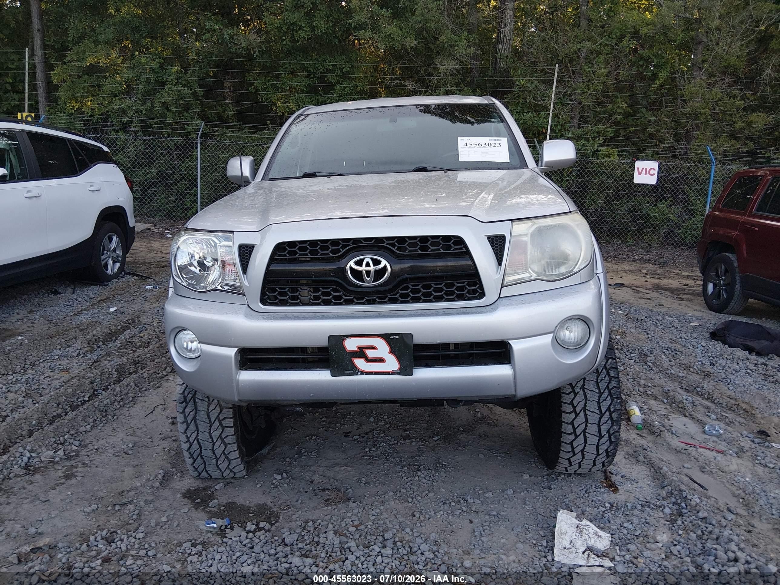 2007 Toyota Tacoma Base V6 Silver vin: 3TMLU42NX7M013329