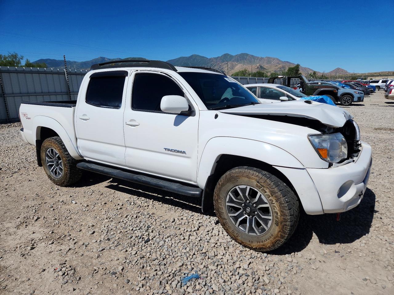 2009 Toyota Tacoma Double Cab White vin: 3TMLU42NX9M027959