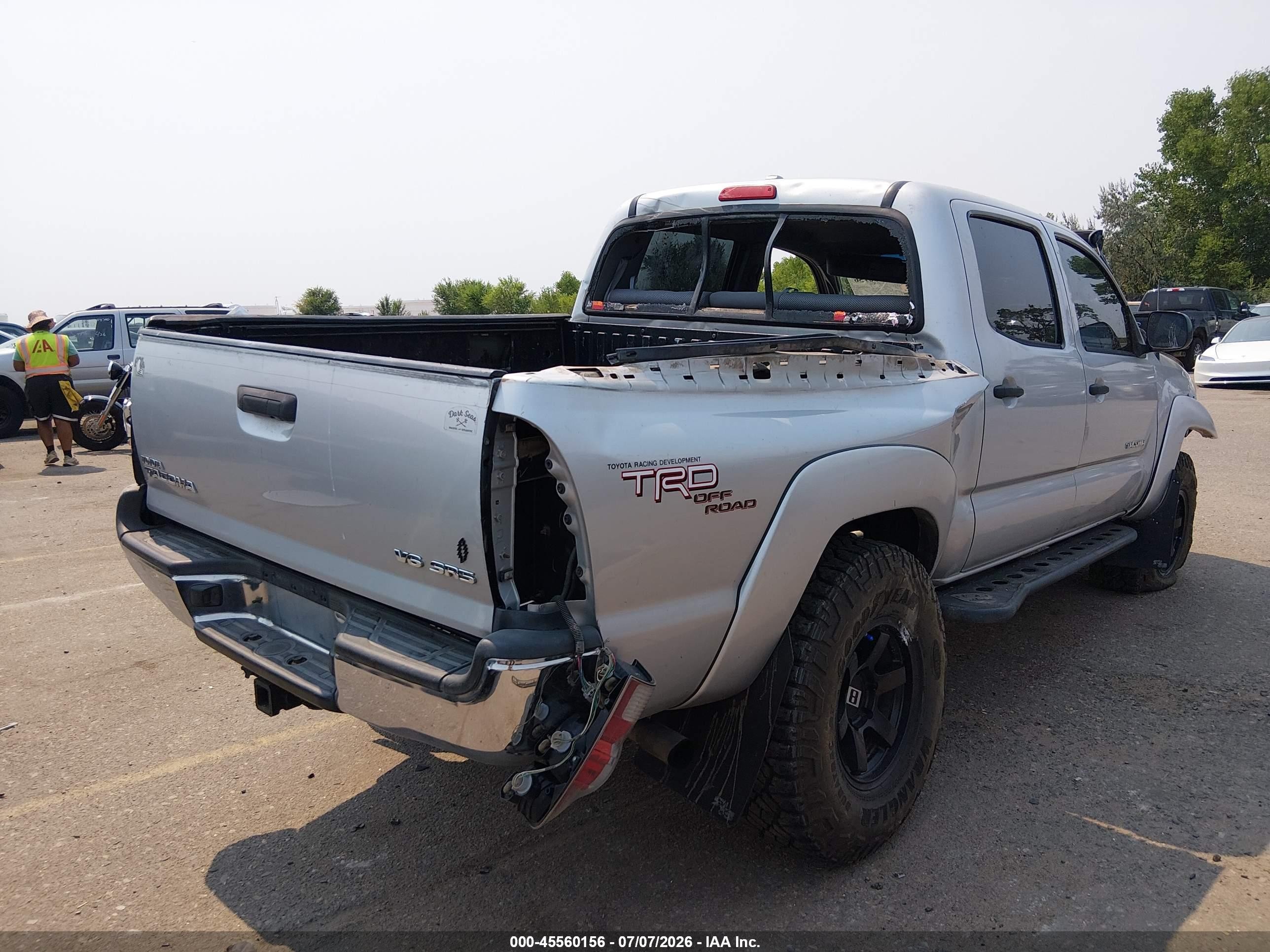 2010 Toyota Tacoma Base V6 Silver vin: 3TMLU4EN0AM038128