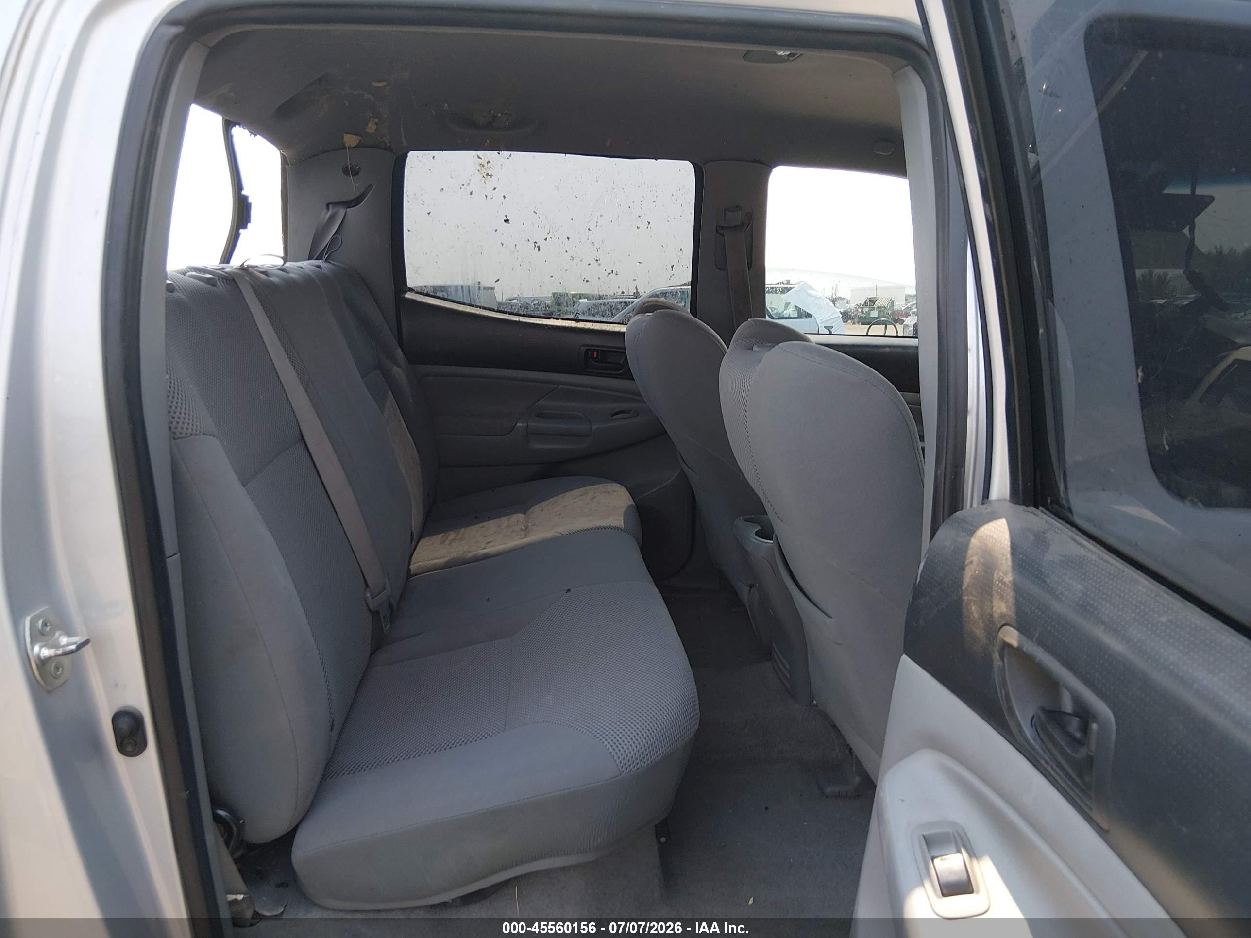 2010 Toyota Tacoma Base V6 Silver vin: 3TMLU4EN0AM038128