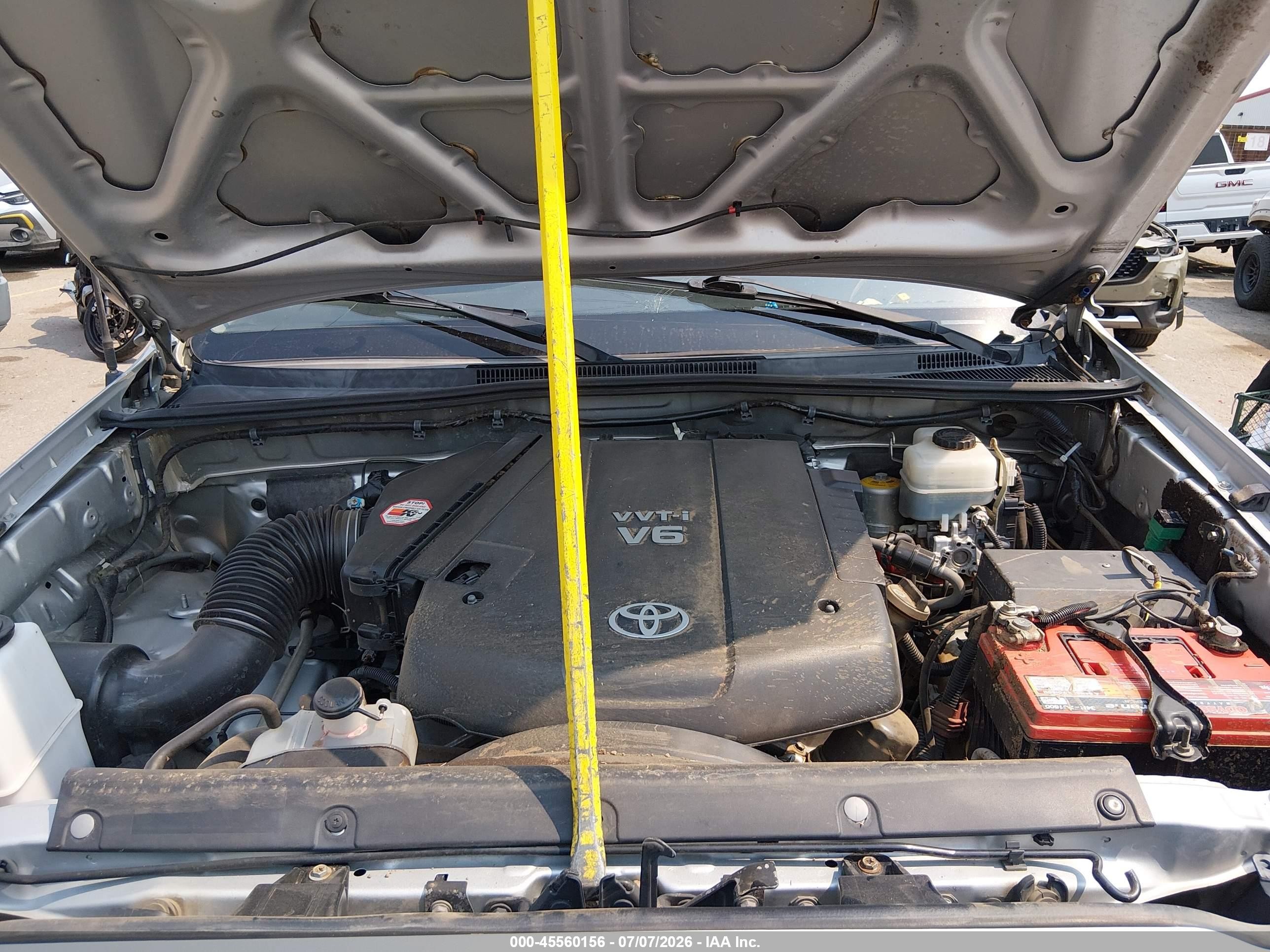 2010 Toyota Tacoma Base V6 Silver vin: 3TMLU4EN0AM038128